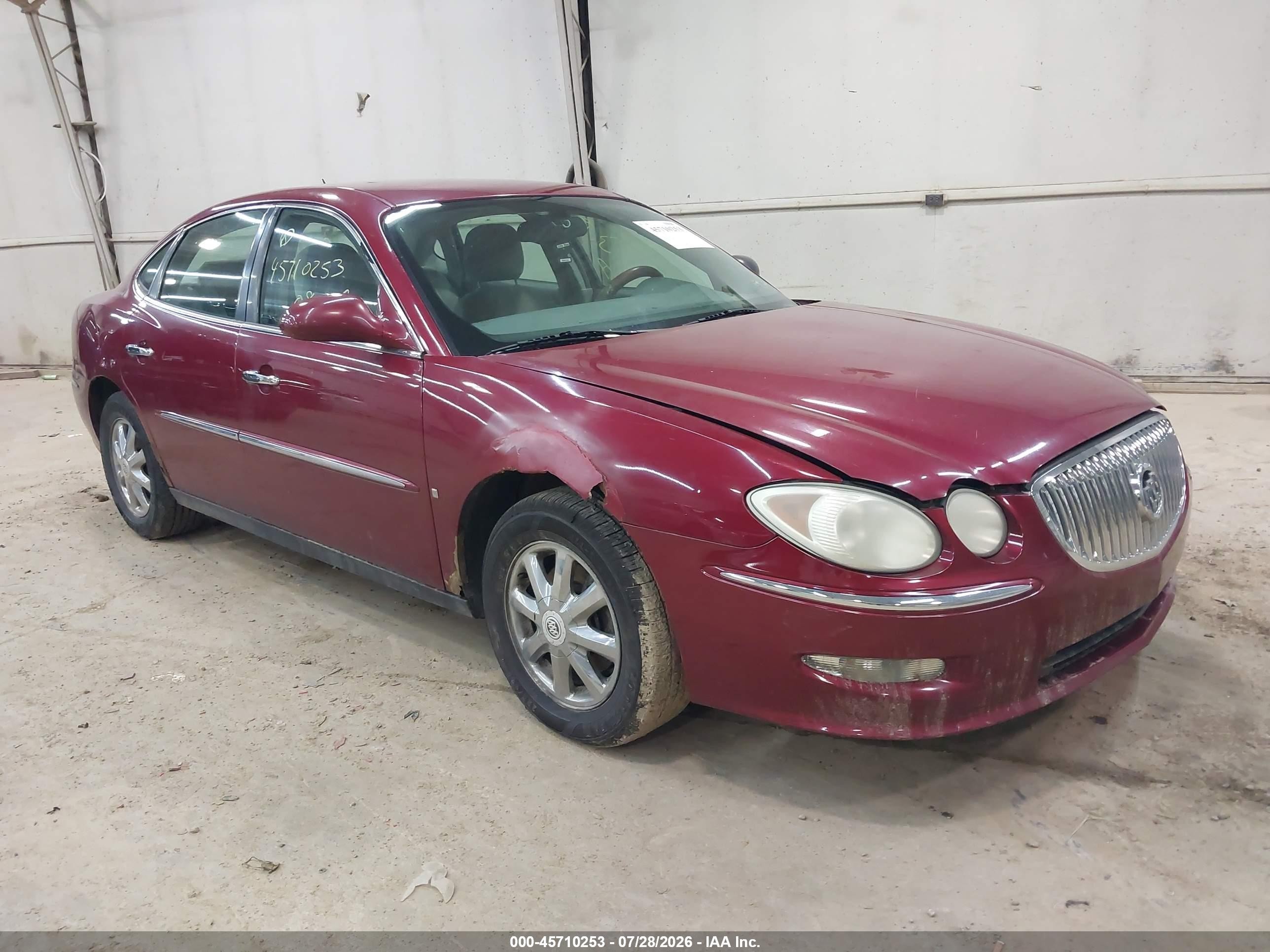 2008 Buick LaCrosse CX, VIN 2G4WC582X81147426 — Side