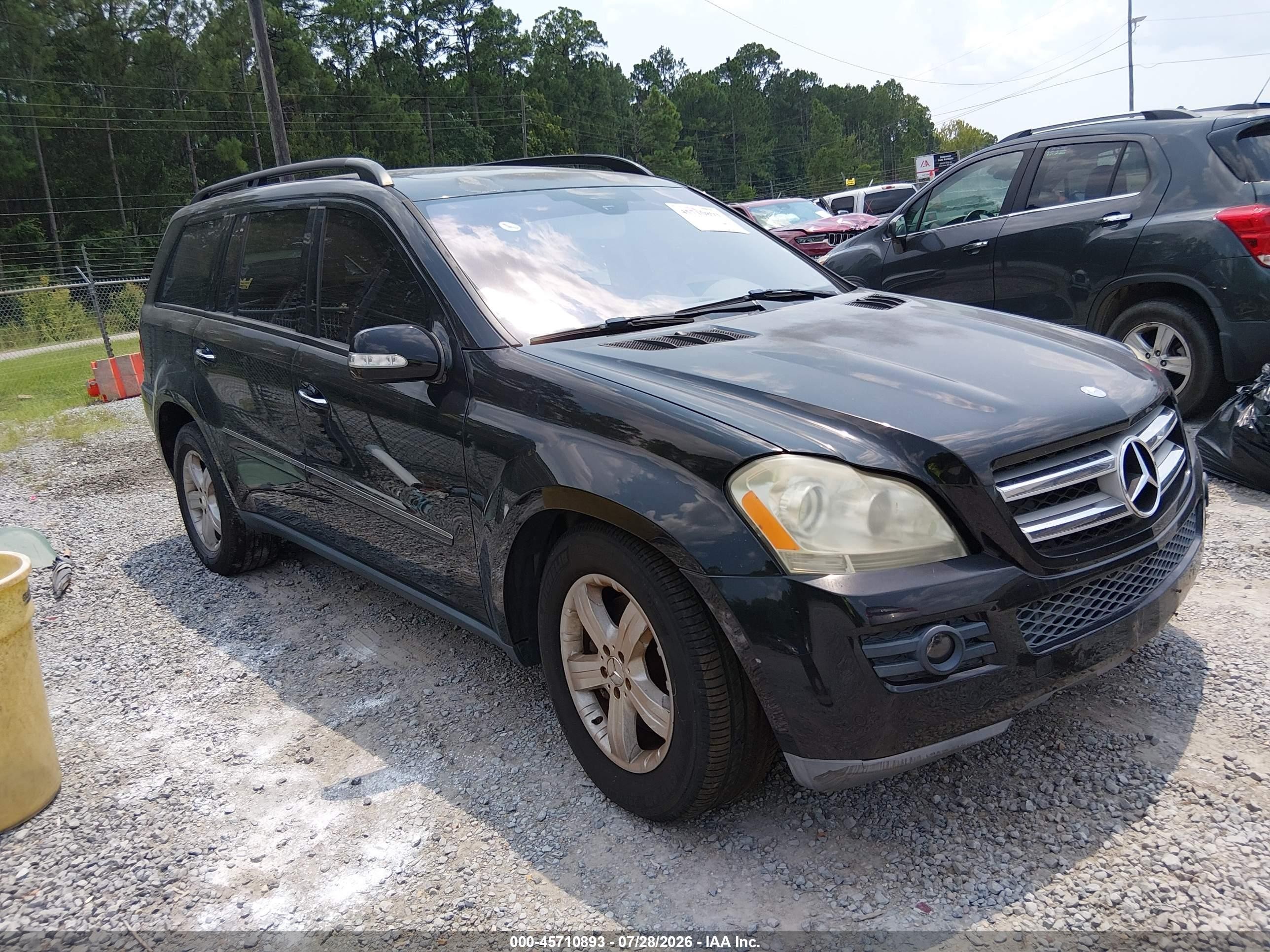 2007 Mercedes-Benz GL 450, VIN 4JGBF71EX7A145766 — Normal wear
