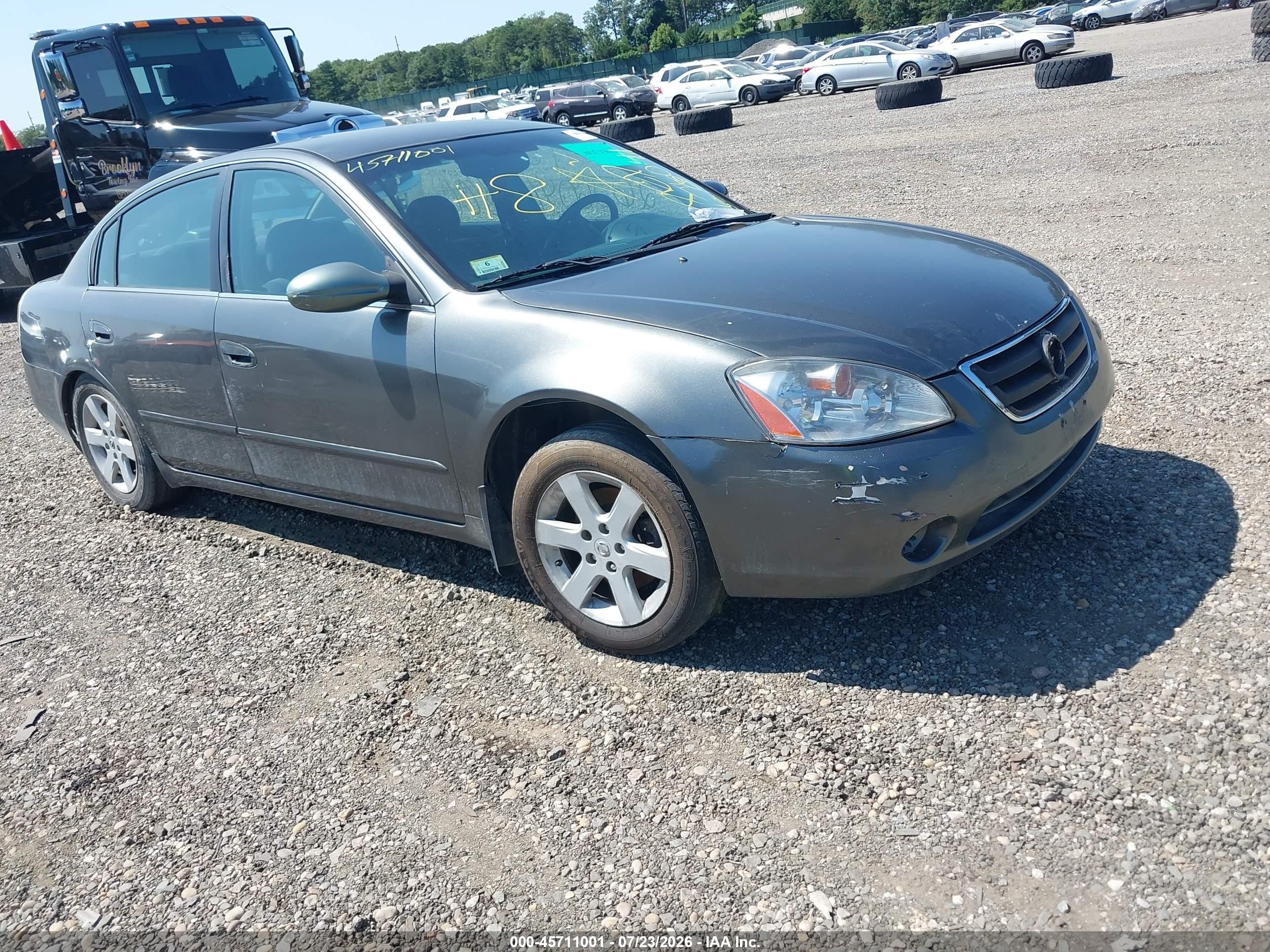 2004 Nissan Altima S, VIN 1N4AL11E04C166279 — Front end