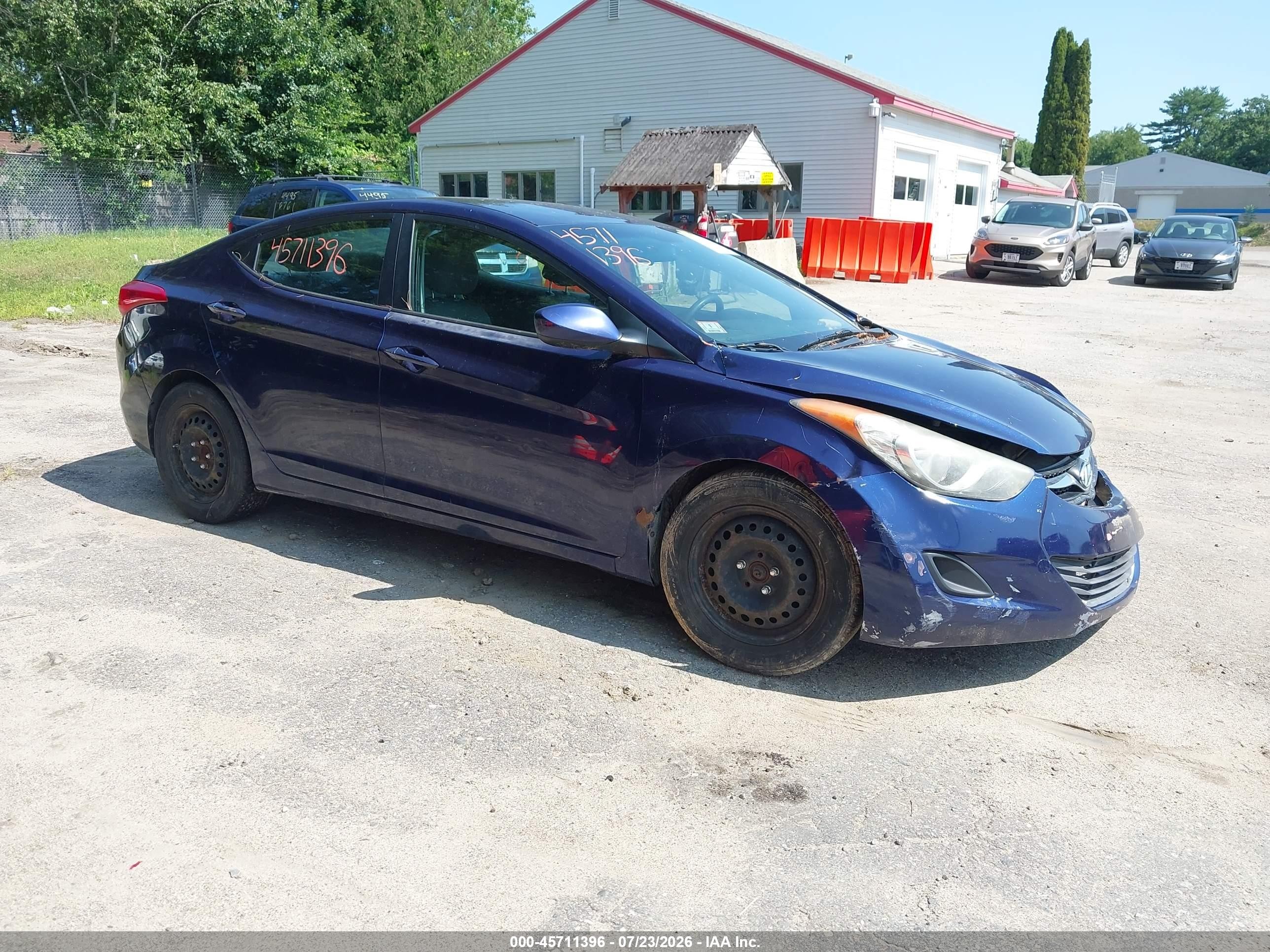 2013 Hyundai Elantra GLS, VIN 5NPDH4AEXDH182990 — Normal wear