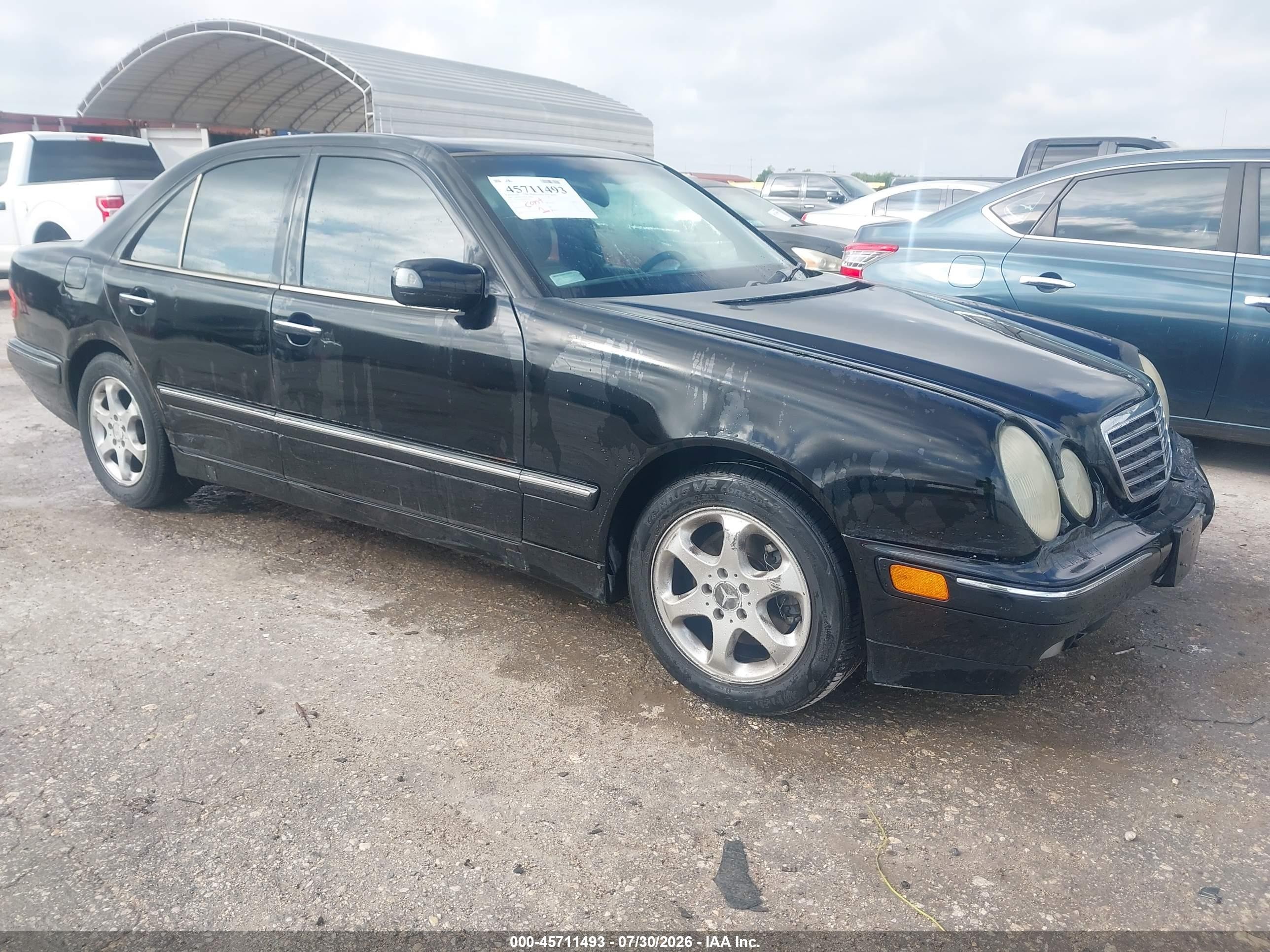 2002 Mercedes-Benz E 320, VIN WDBJF65J02B491229 — Normal wear