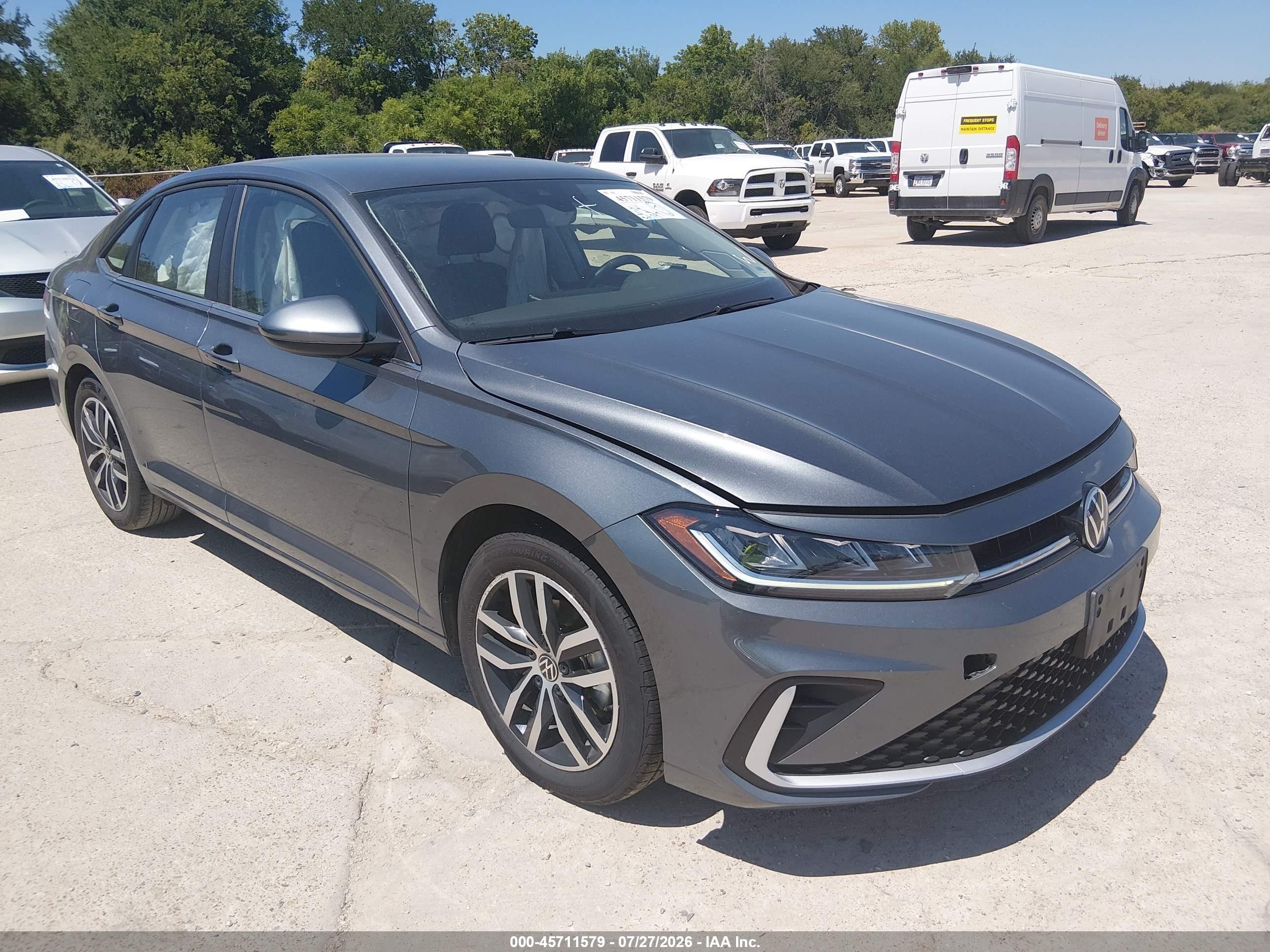 2025 Volkswagen Jetta SE, VIN 3VWEX7BU0SM021826 — Бок