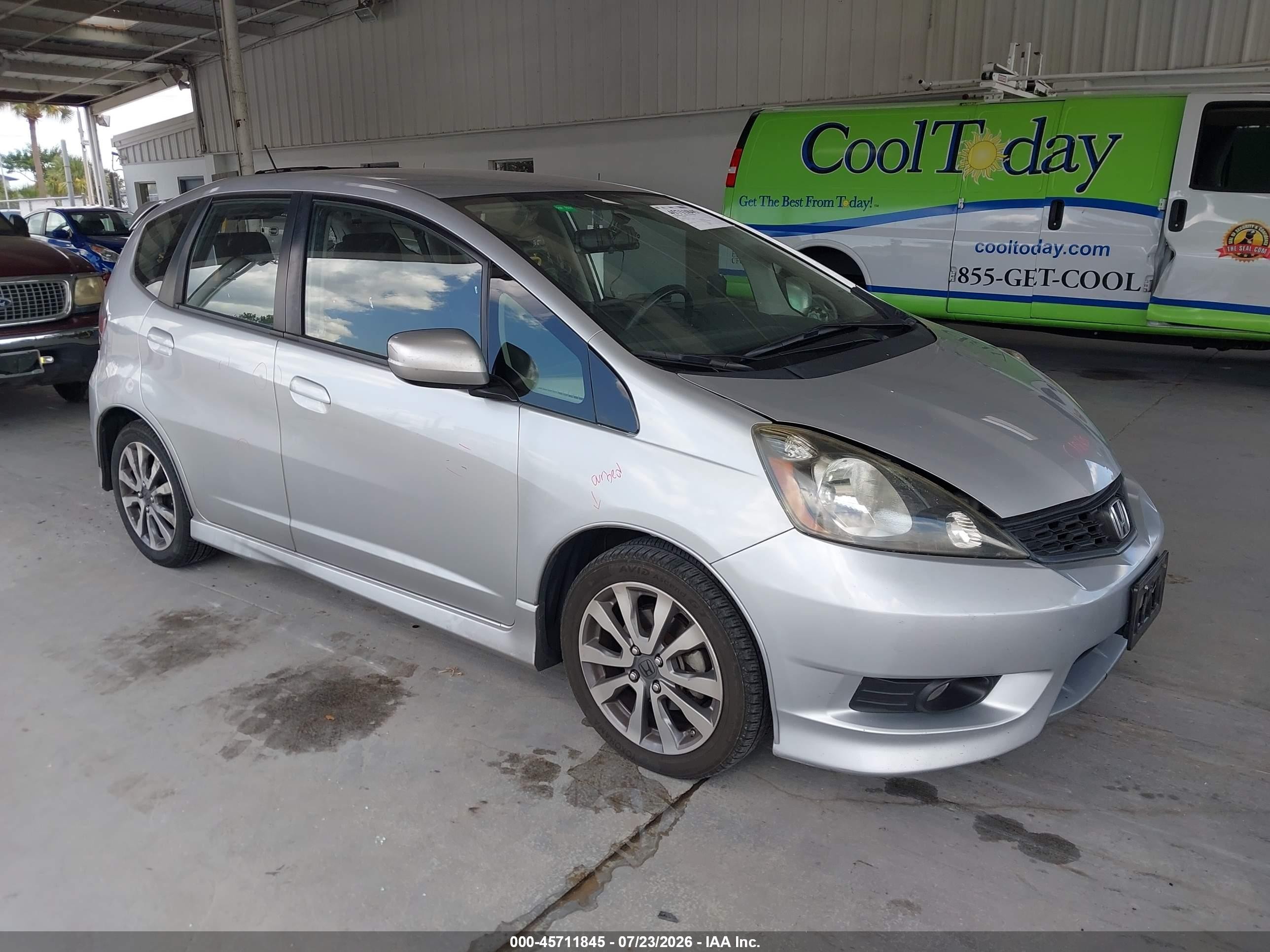 2012 Honda Fit Sport, VIN JHMGE8H53CC029332 — Rear end