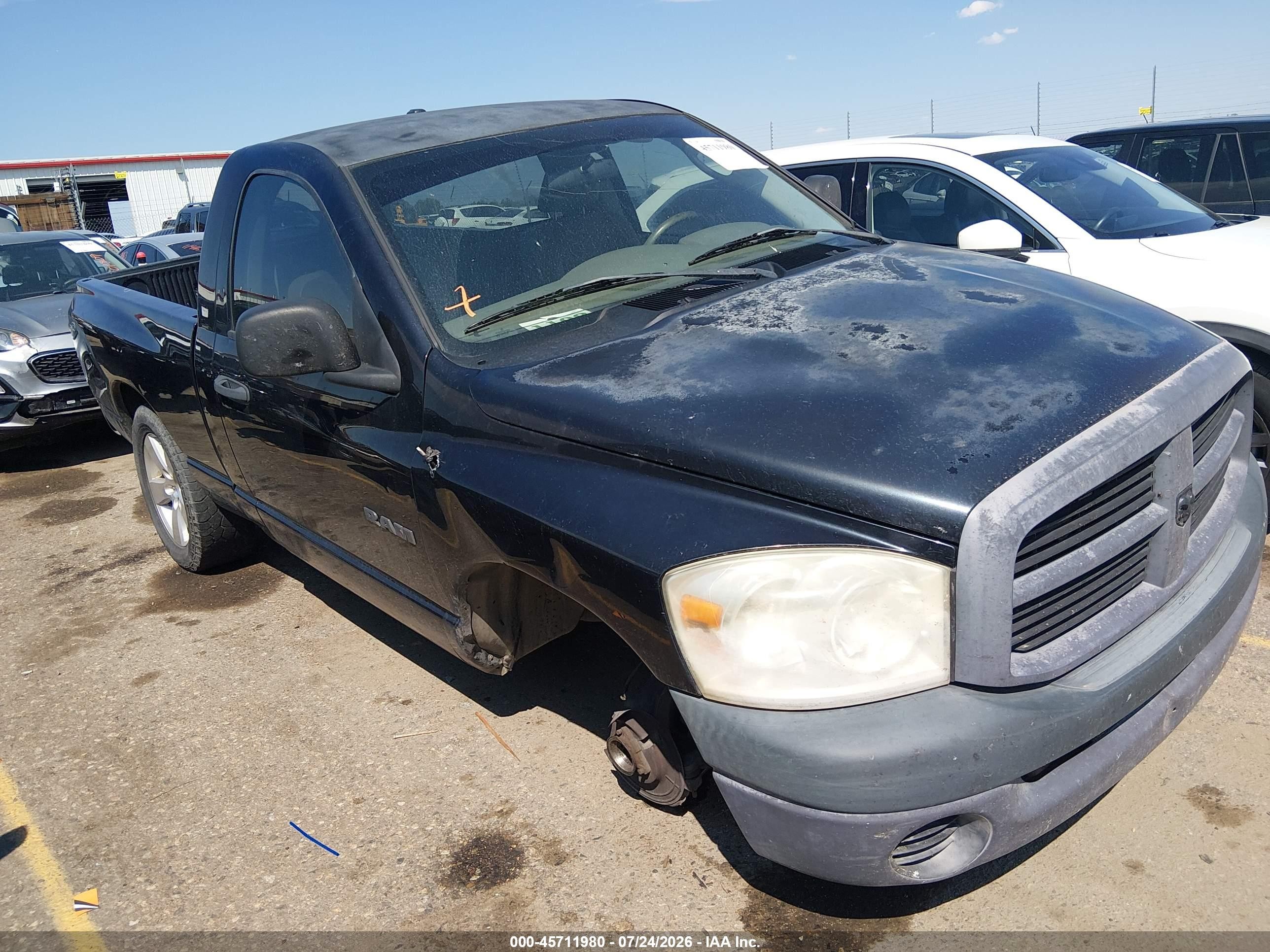 2008 Dodge 1500 ST, VIN 1D7HA16K48J215343 — Перед