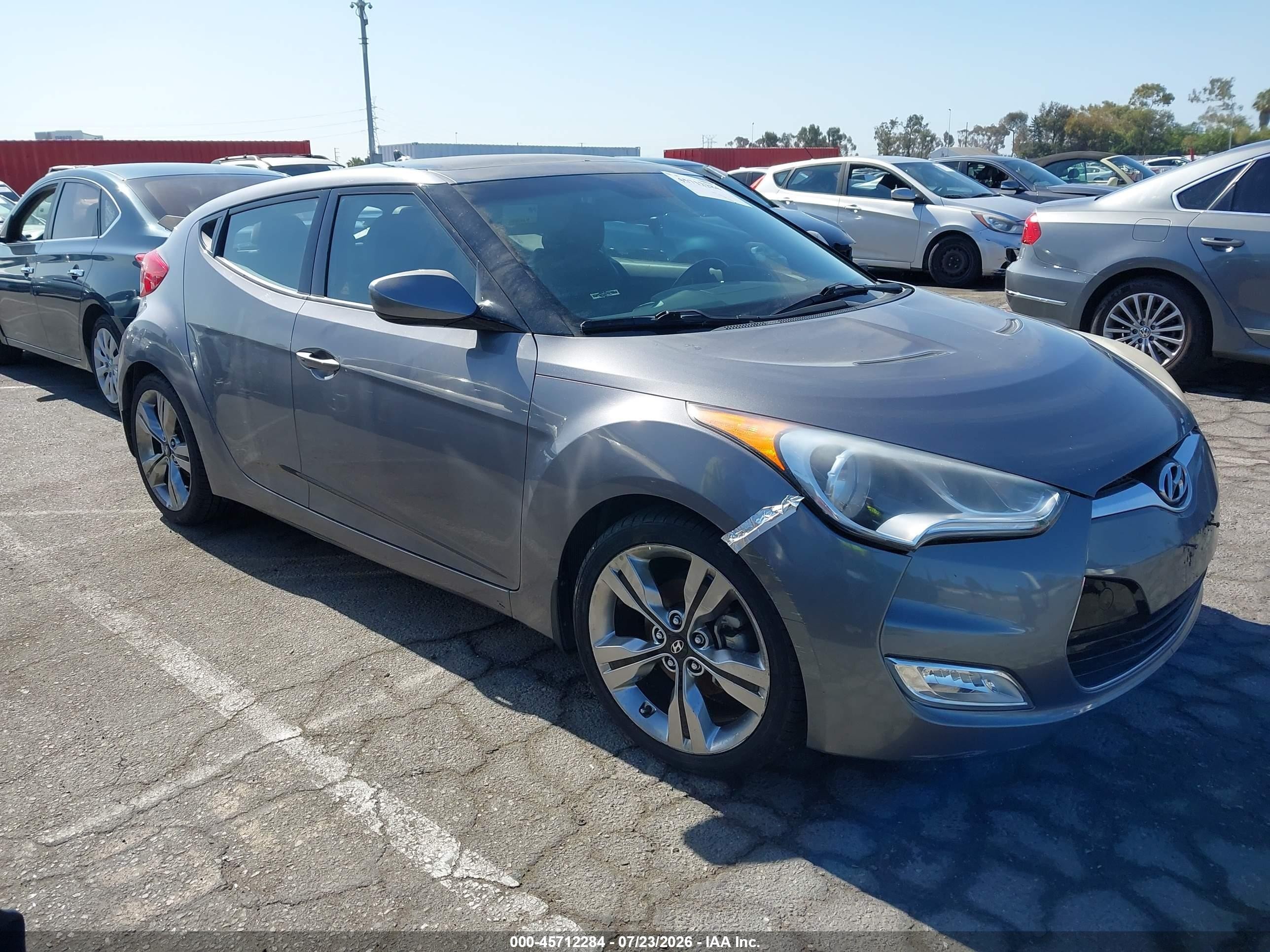 2013 Hyundai Veloster w/Black Int, VIN KMHTC6AD8DU101595 — Обычный износ