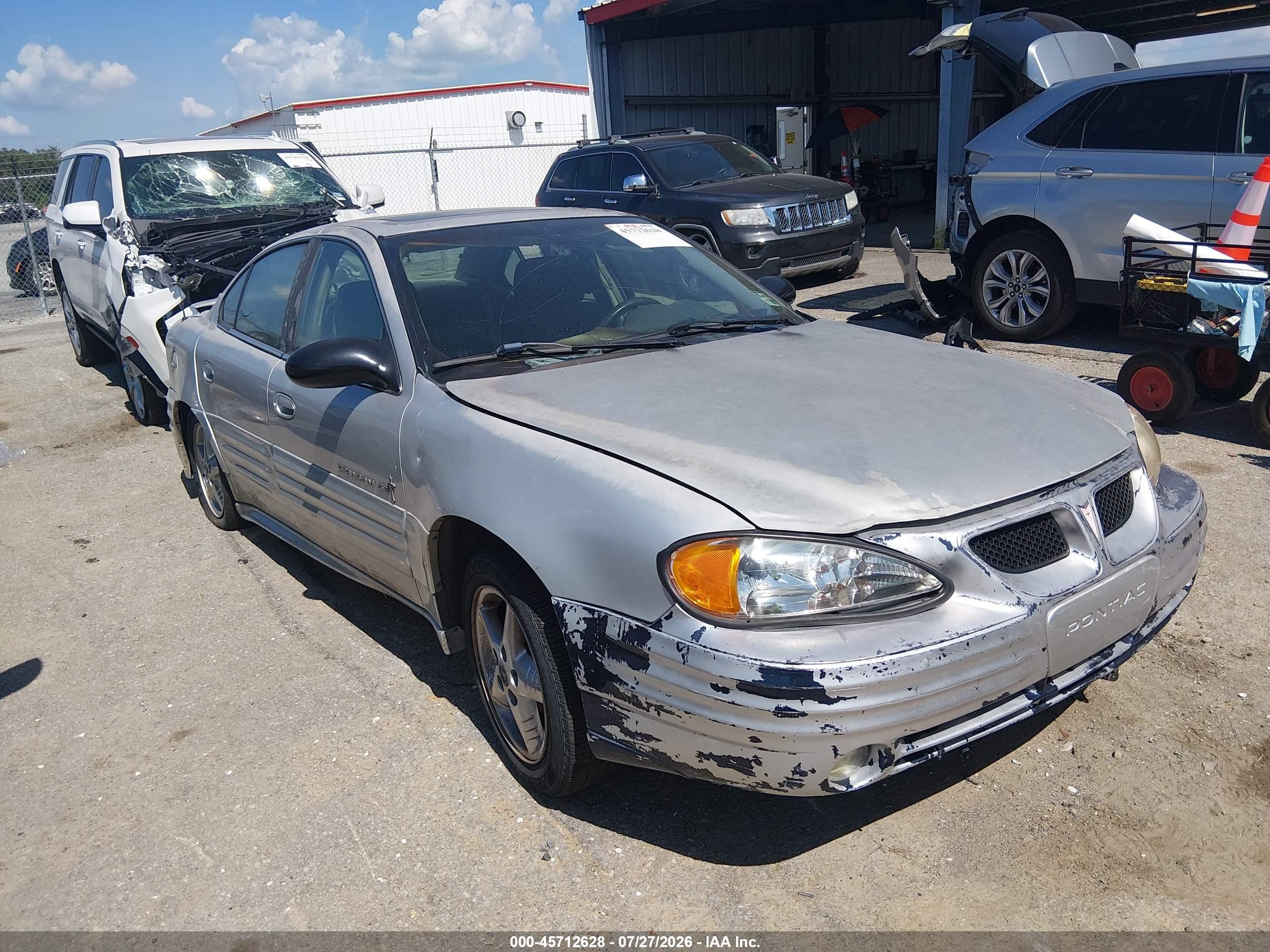 2002 Pontiac Grand Am SE1, VIN 1G2NF52F02C197986 — Rear end