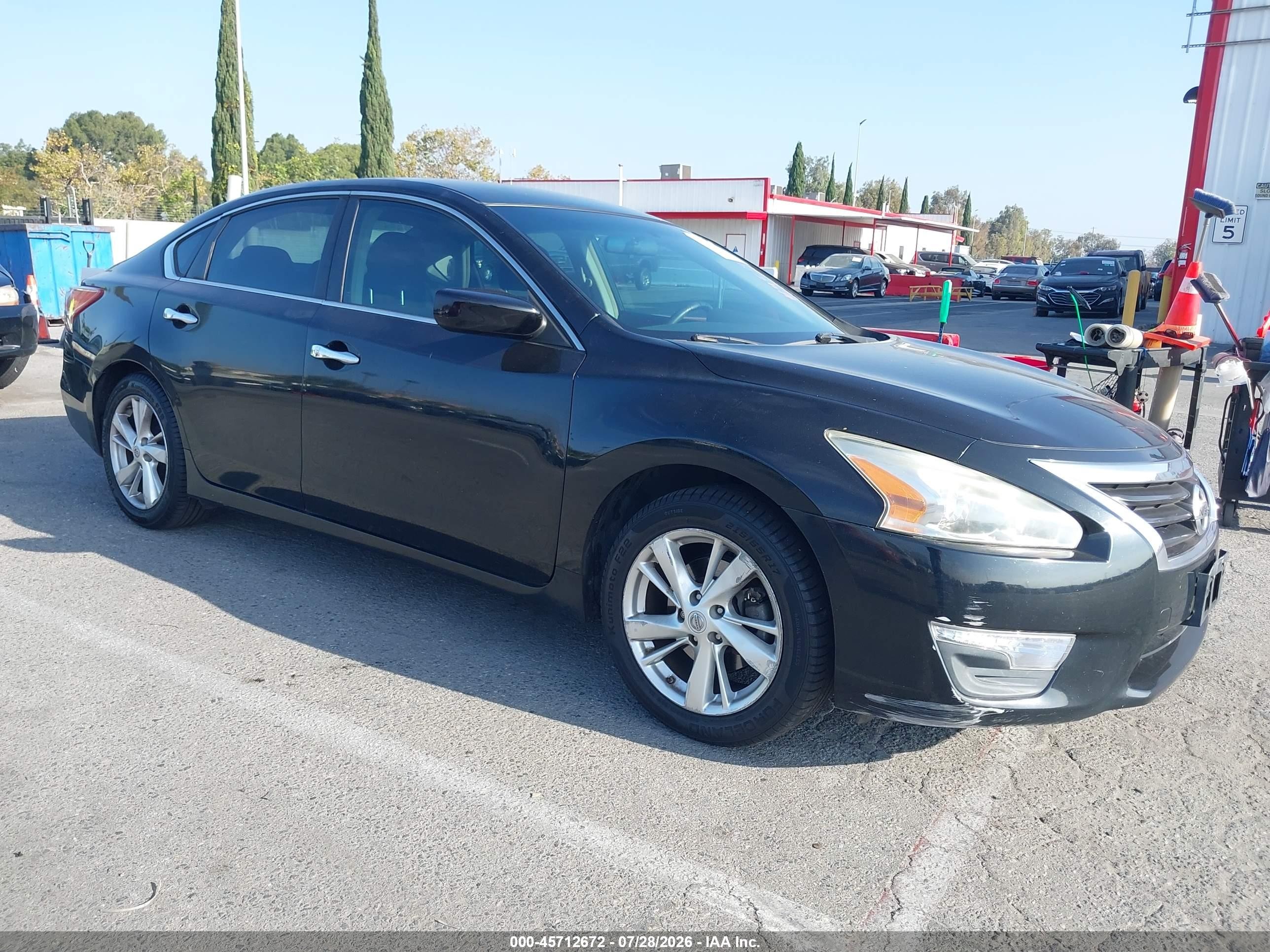 2013 Nissan Altima S, VIN 1N4AL3AP1DN552825 — Rear end