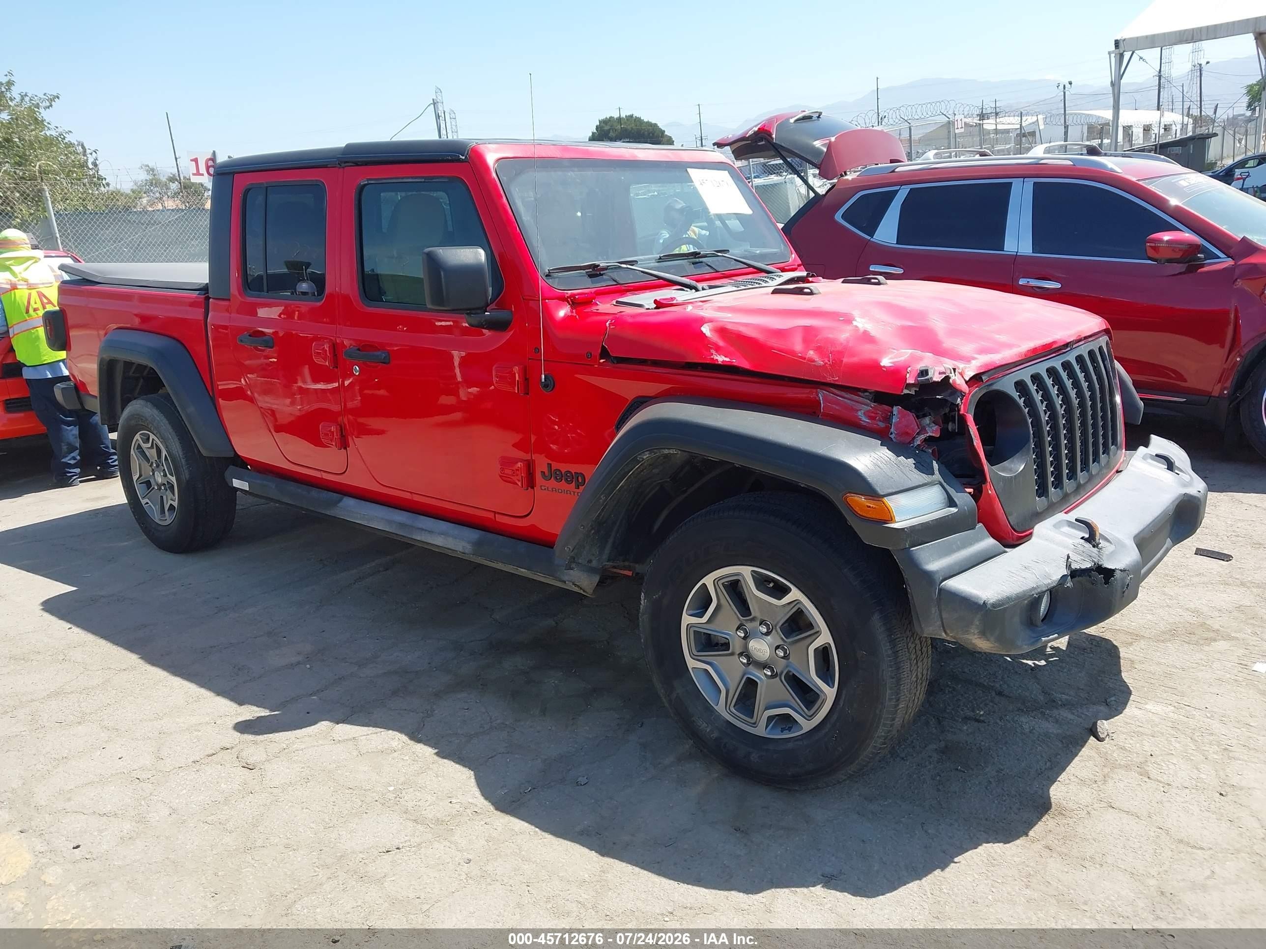 2020 Jeep Gladiator Sport S, VIN 1C6HJTAGXLL108407 — Front end
