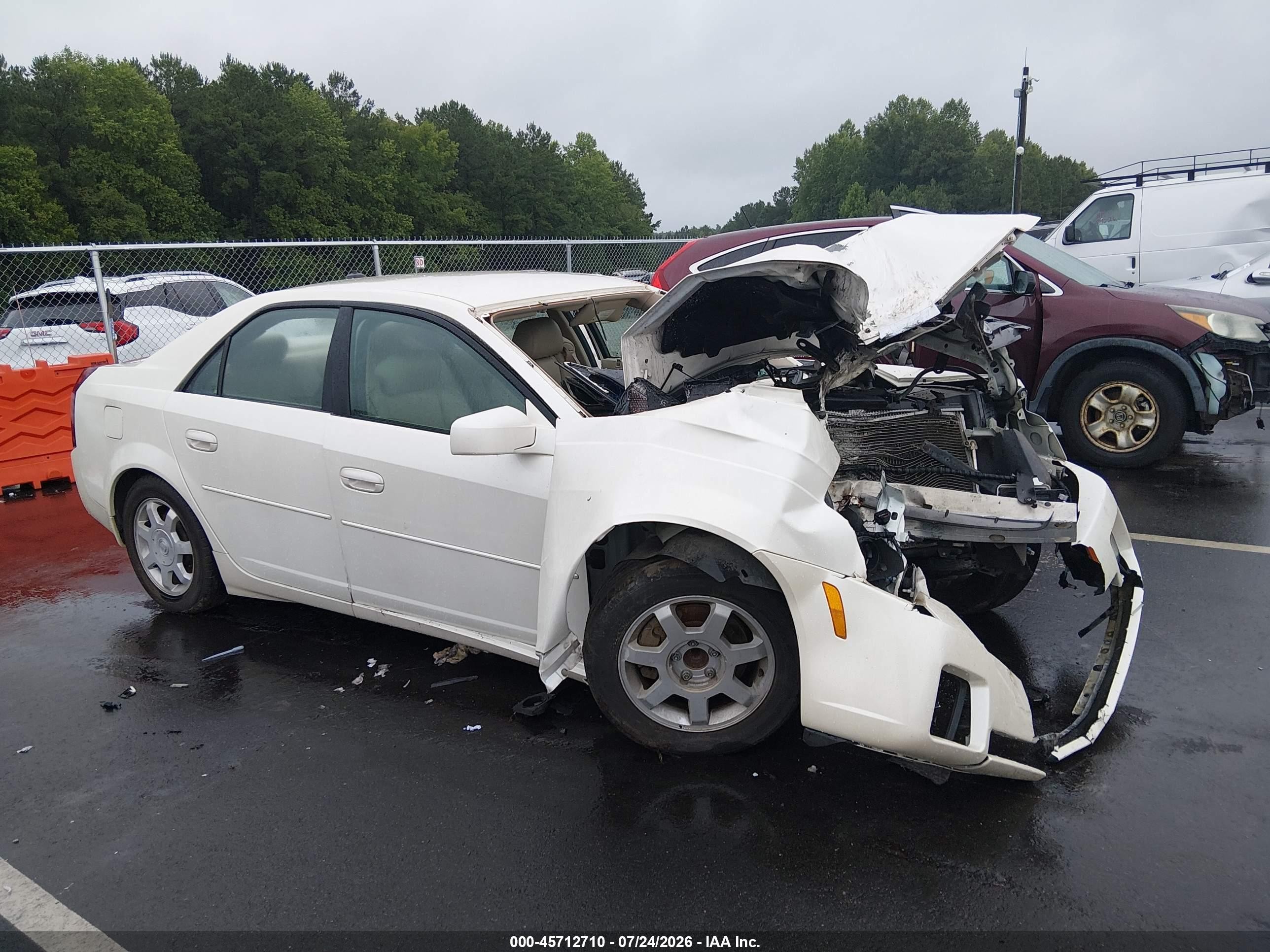 2004 Cadillac CTS, VIN 1G6DM577940172347 — Front end