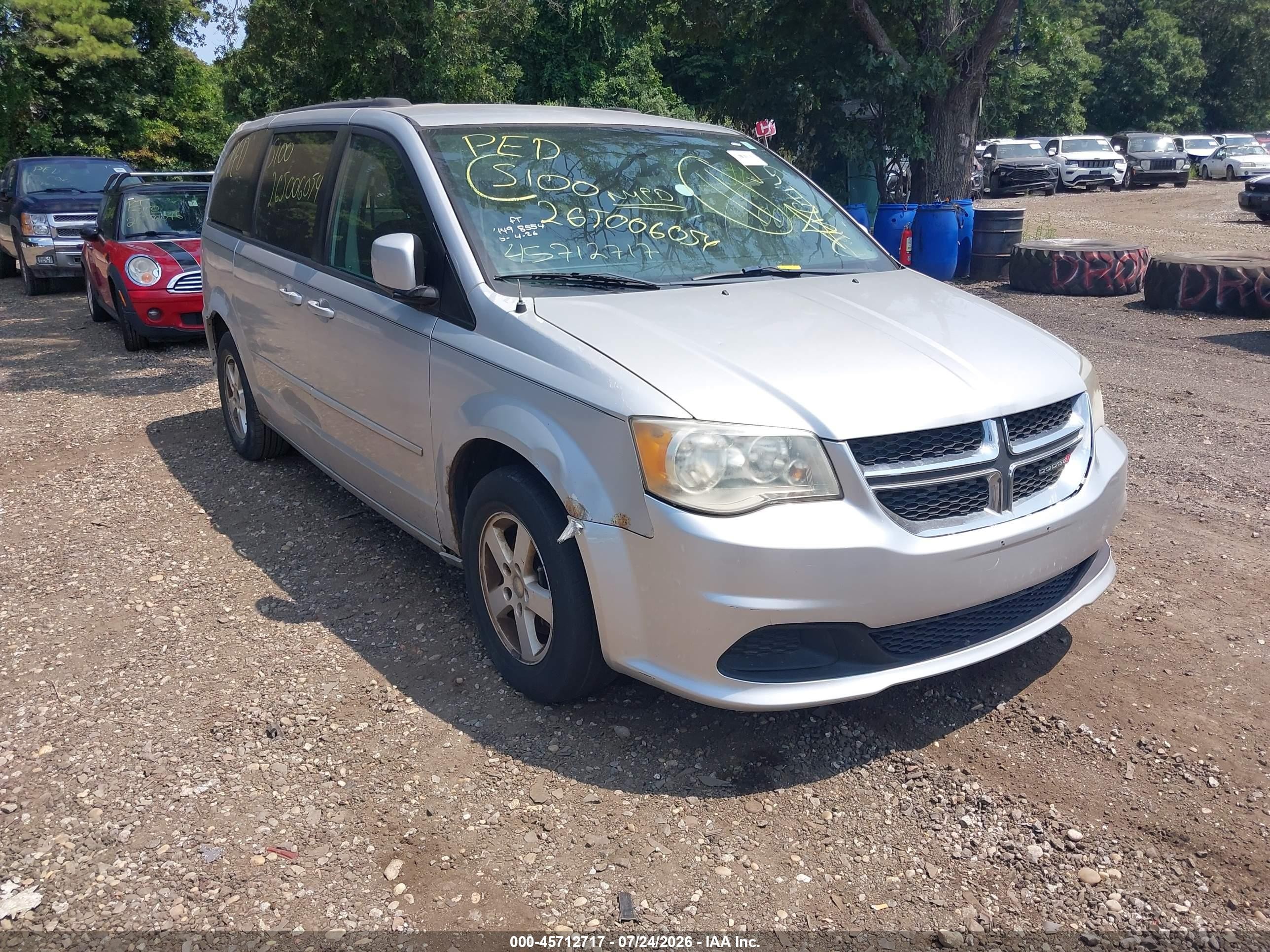 2012 Dodge Grand Caravan SXT, VIN 2C4RDGCG6CR198624 — Not stated