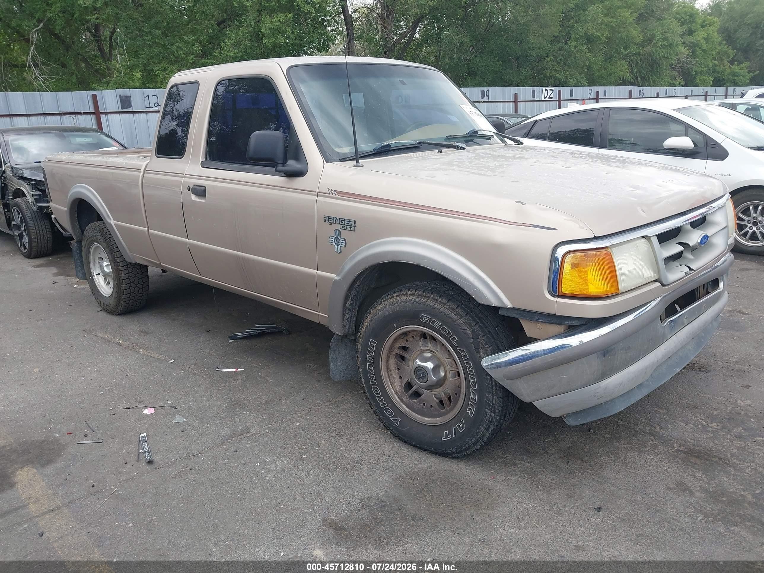 1995 Ford Ranger Splash, VIN 1FTCR15X7SPA23543 — Front end