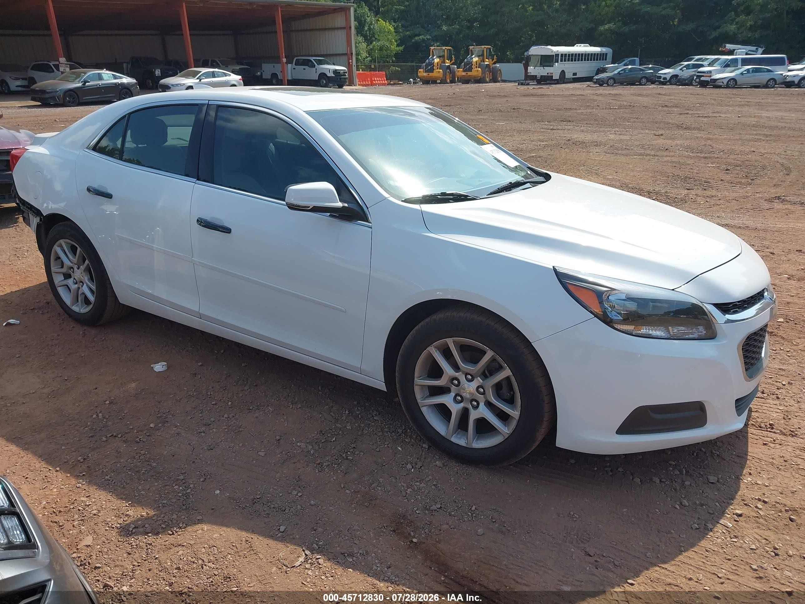 2015 Chevrolet Malibu LT, VIN 1G11C5SL2FF346615 — Rear end