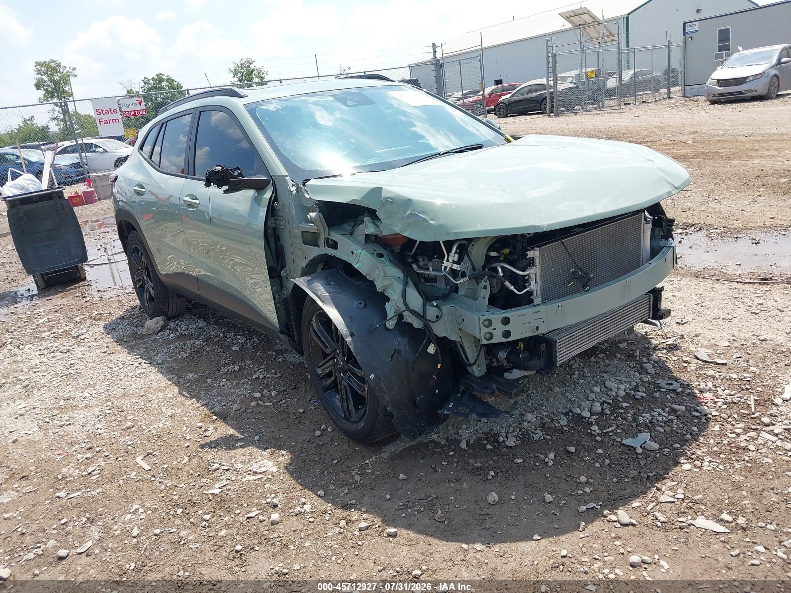 2024 Chevrolet Trax ACTIV, VIN KL77LKE26RC097791 — Front end