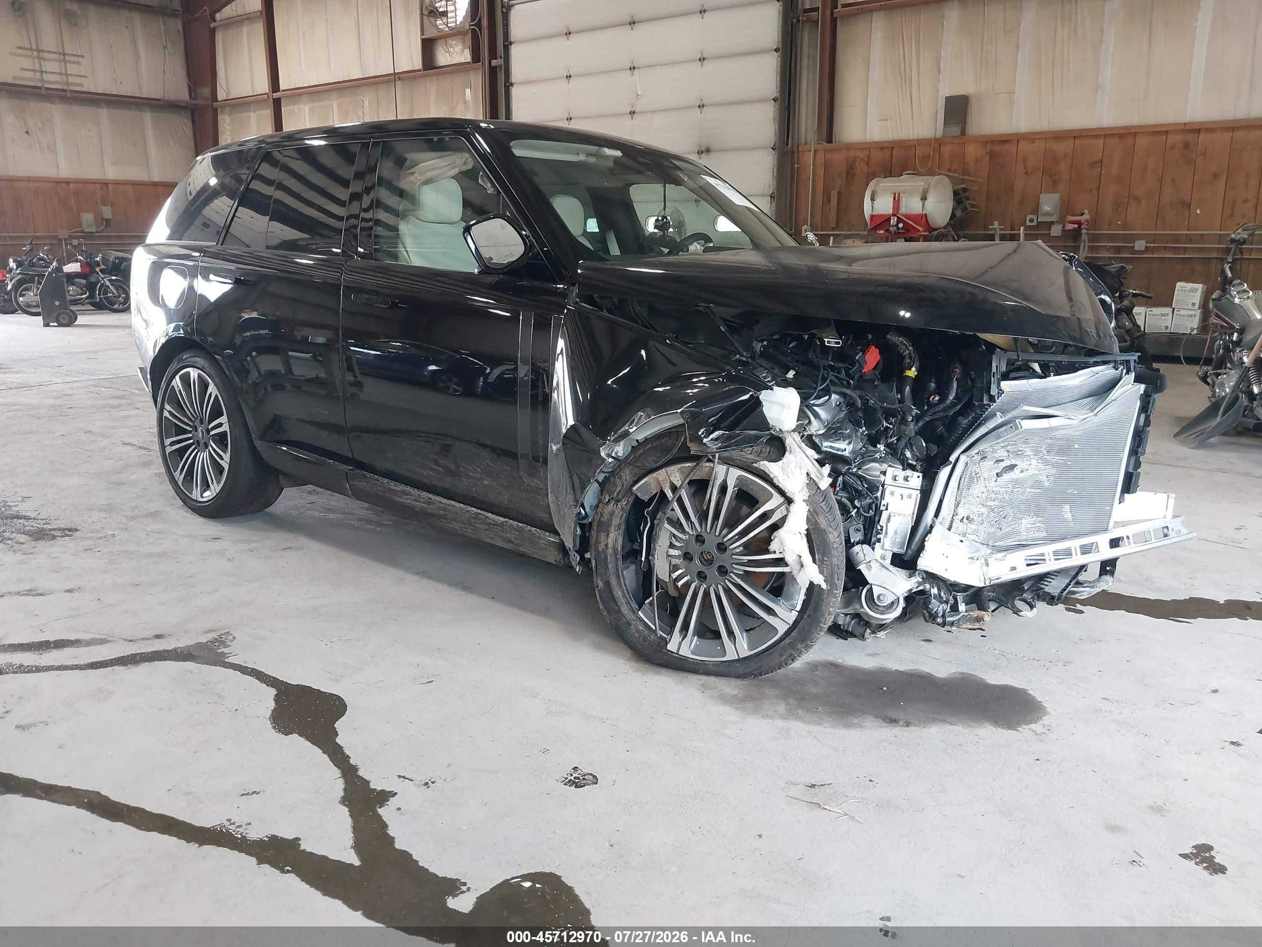 2024 Land Rover Range Rover SE, VIN SALKP9FU7RA238382 — Front end