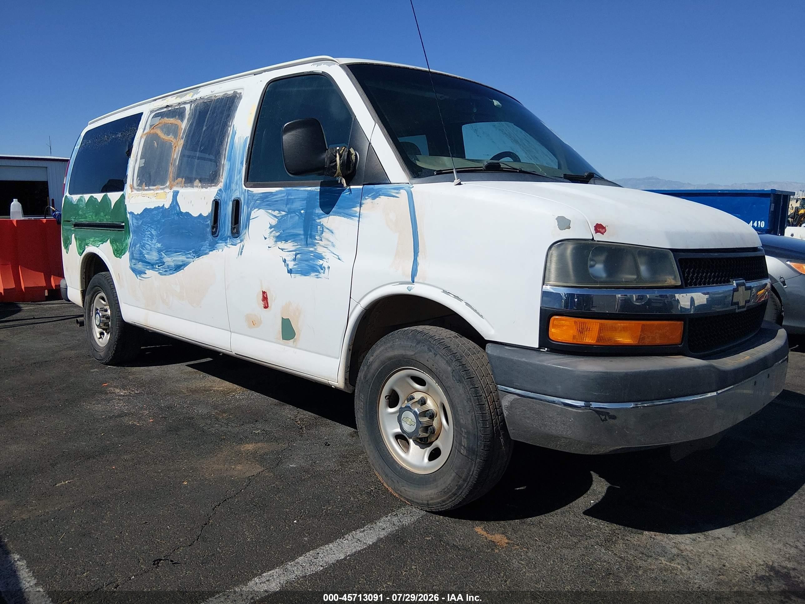 2013 Chevrolet Express Passenger 1LT, VIN 1GAZGYFG9D1118658 — Normal wear