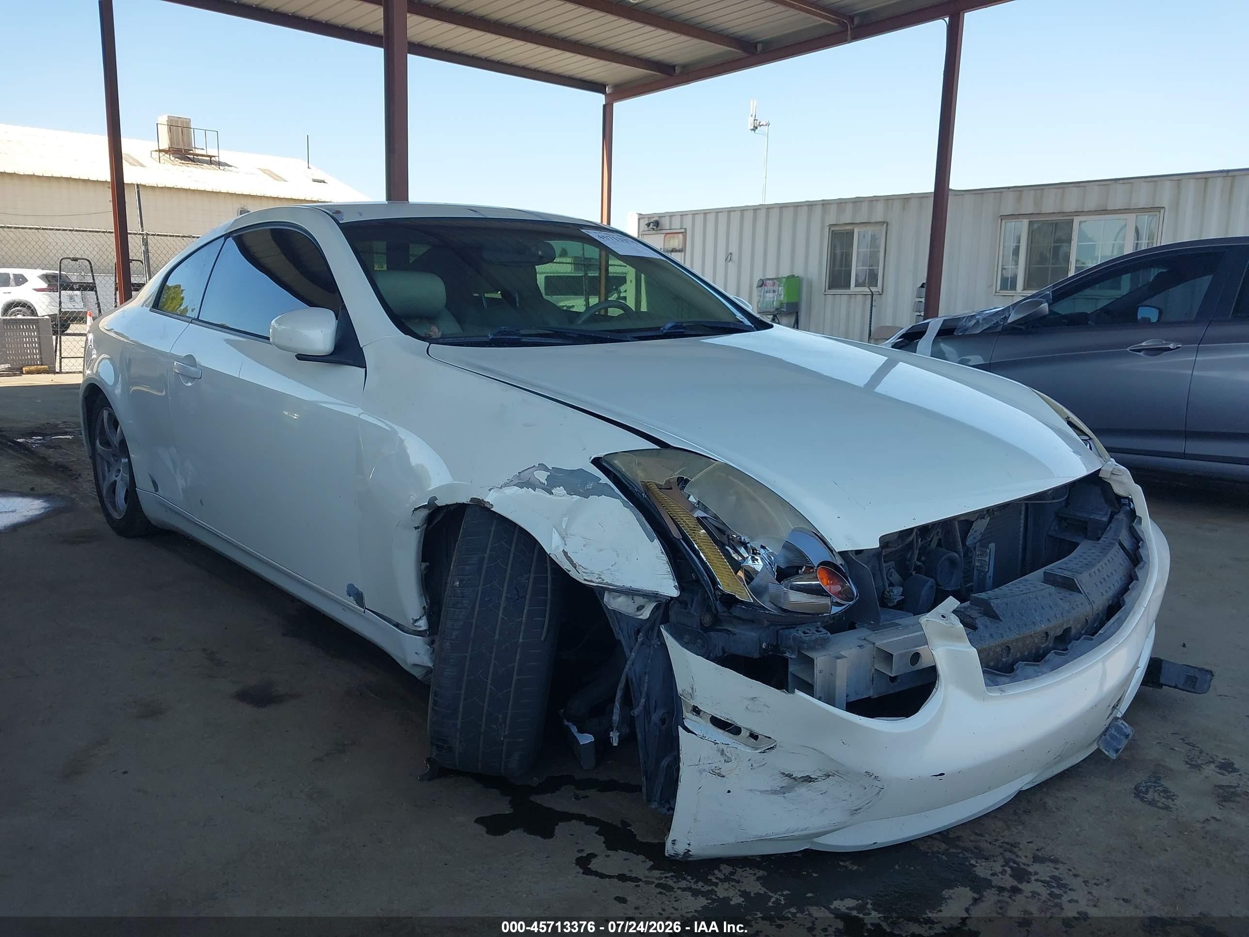 2003 Infiniti G35 w/Leather, VIN JNKCV54E13M218400 — Front end