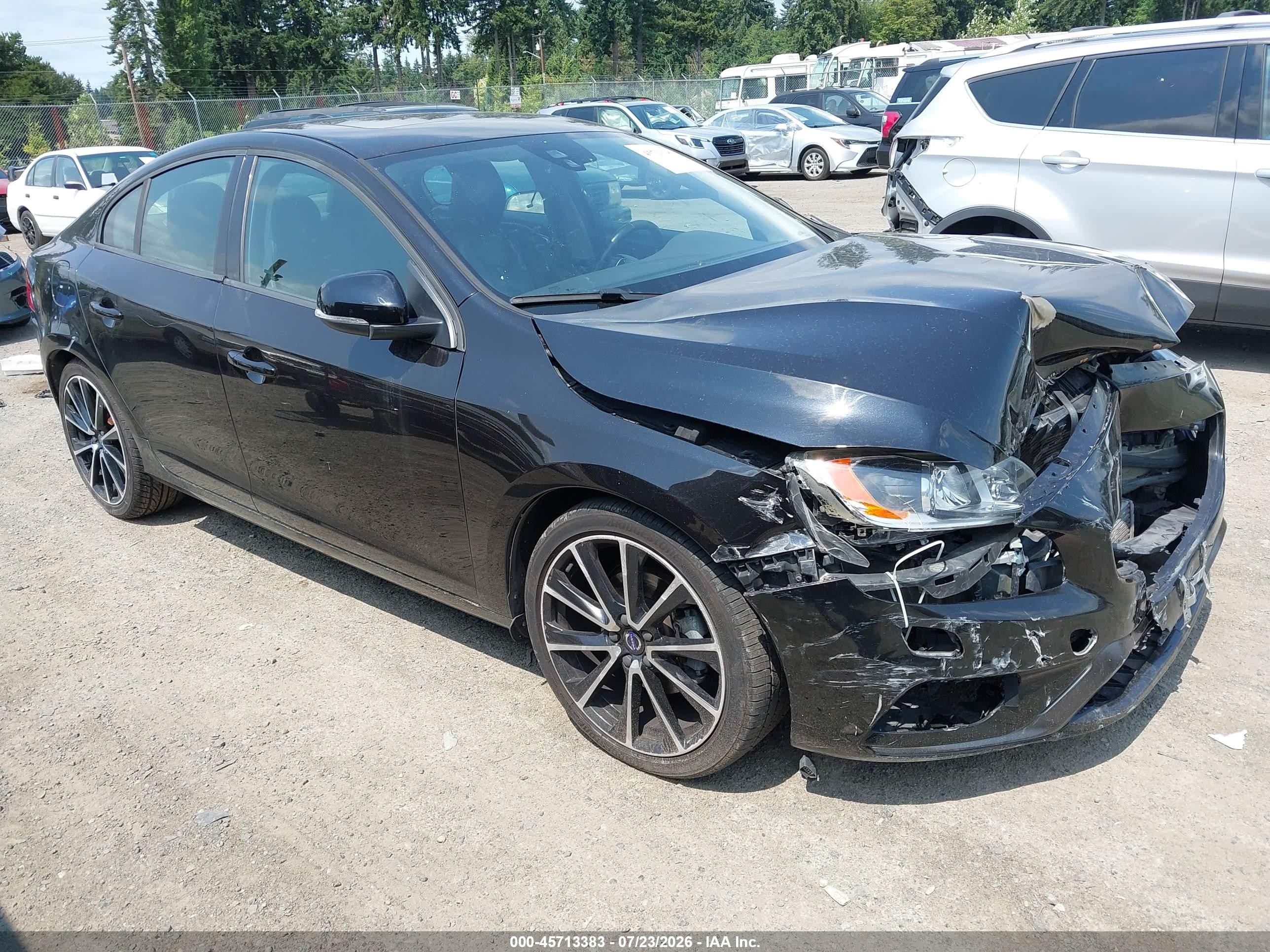 2018 Volvo S60 Dynamic, VIN YV126MFL3J2452203 — Normal wear