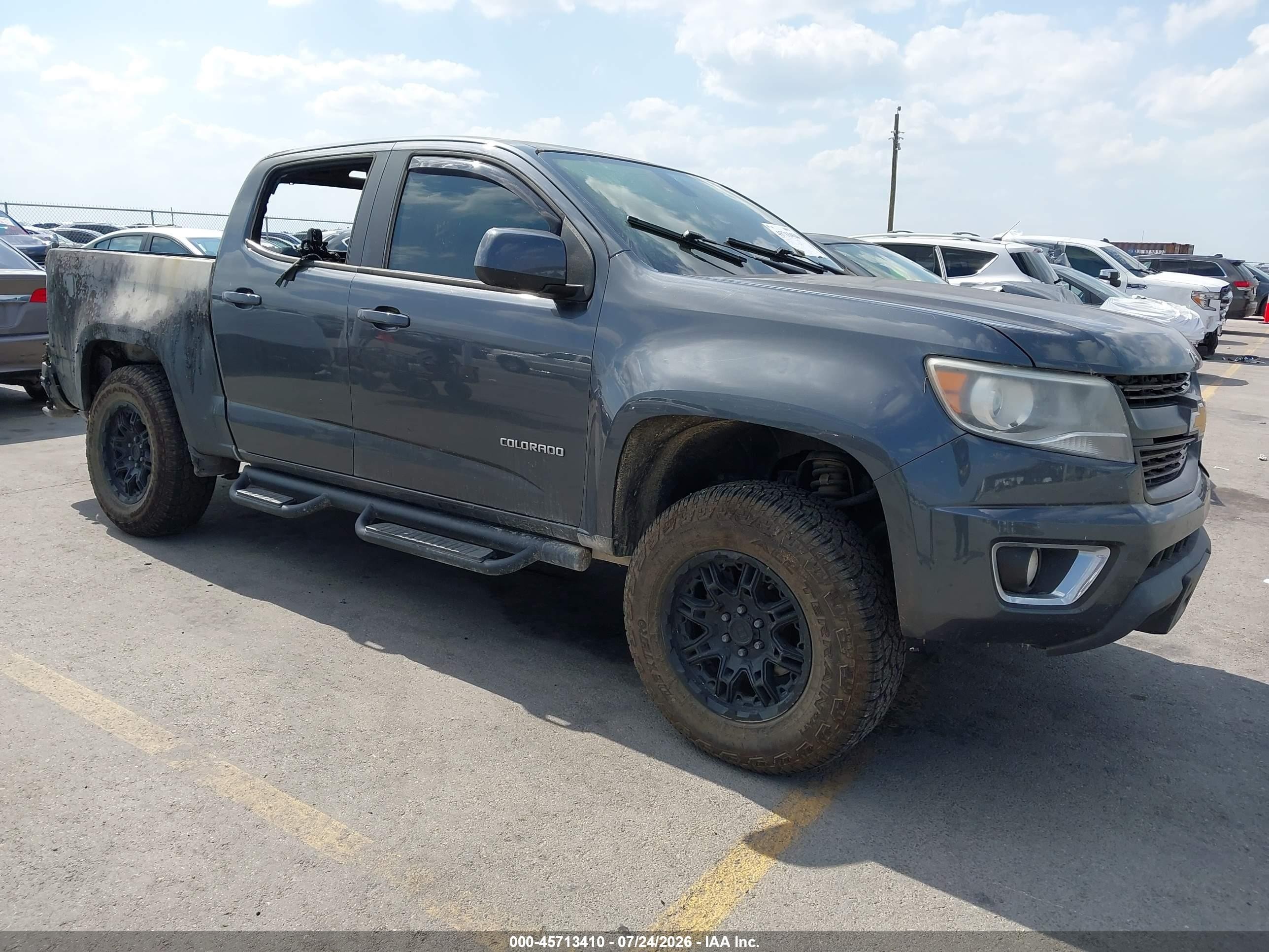 2016 Chevrolet Colorado 4WD Z71, VIN 1GCGTDE35G1283726 — Interior fire
