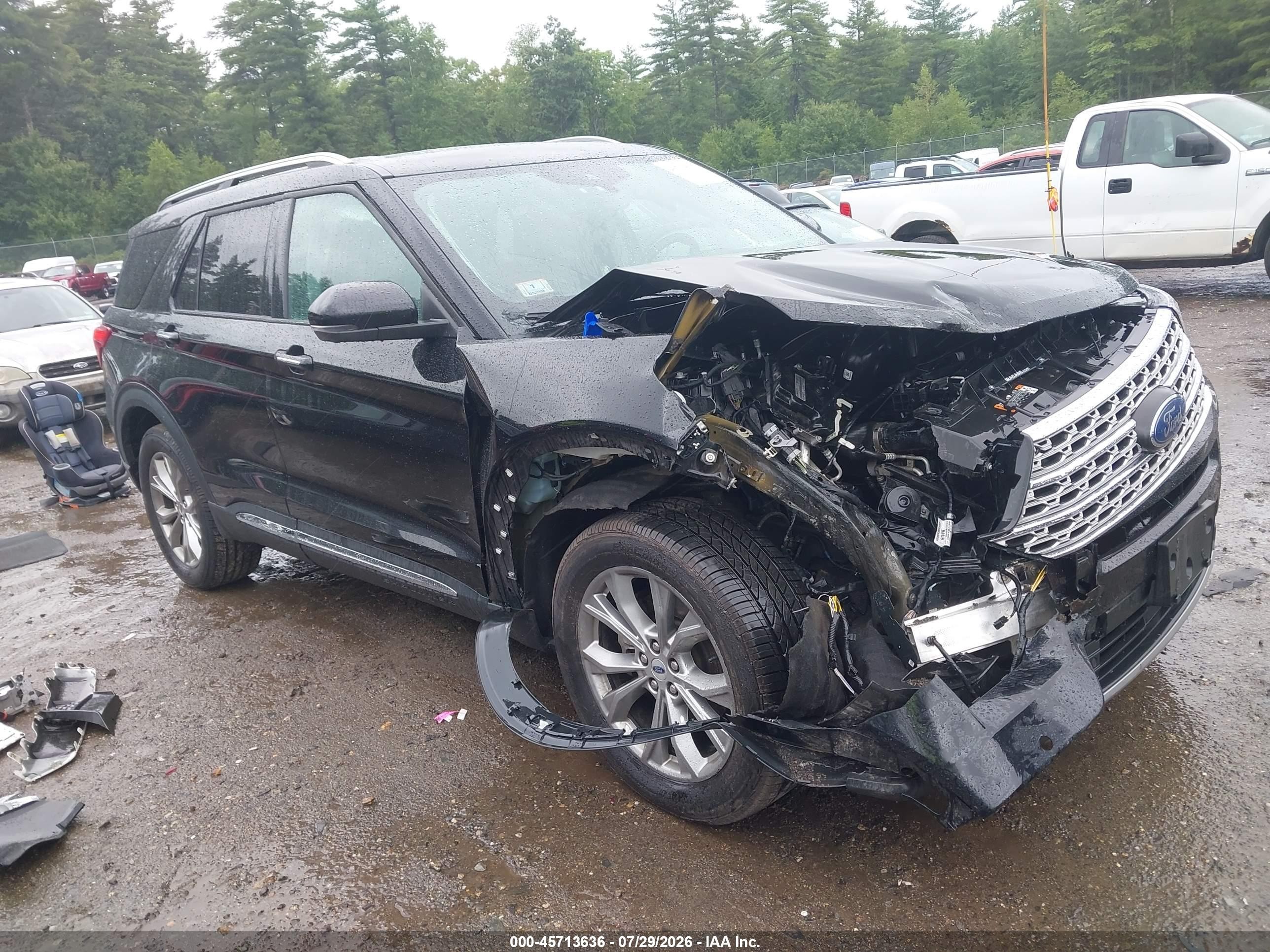 2022 Ford Explorer Limited, VIN 1FMSK8FH2NGB82759 — Front end