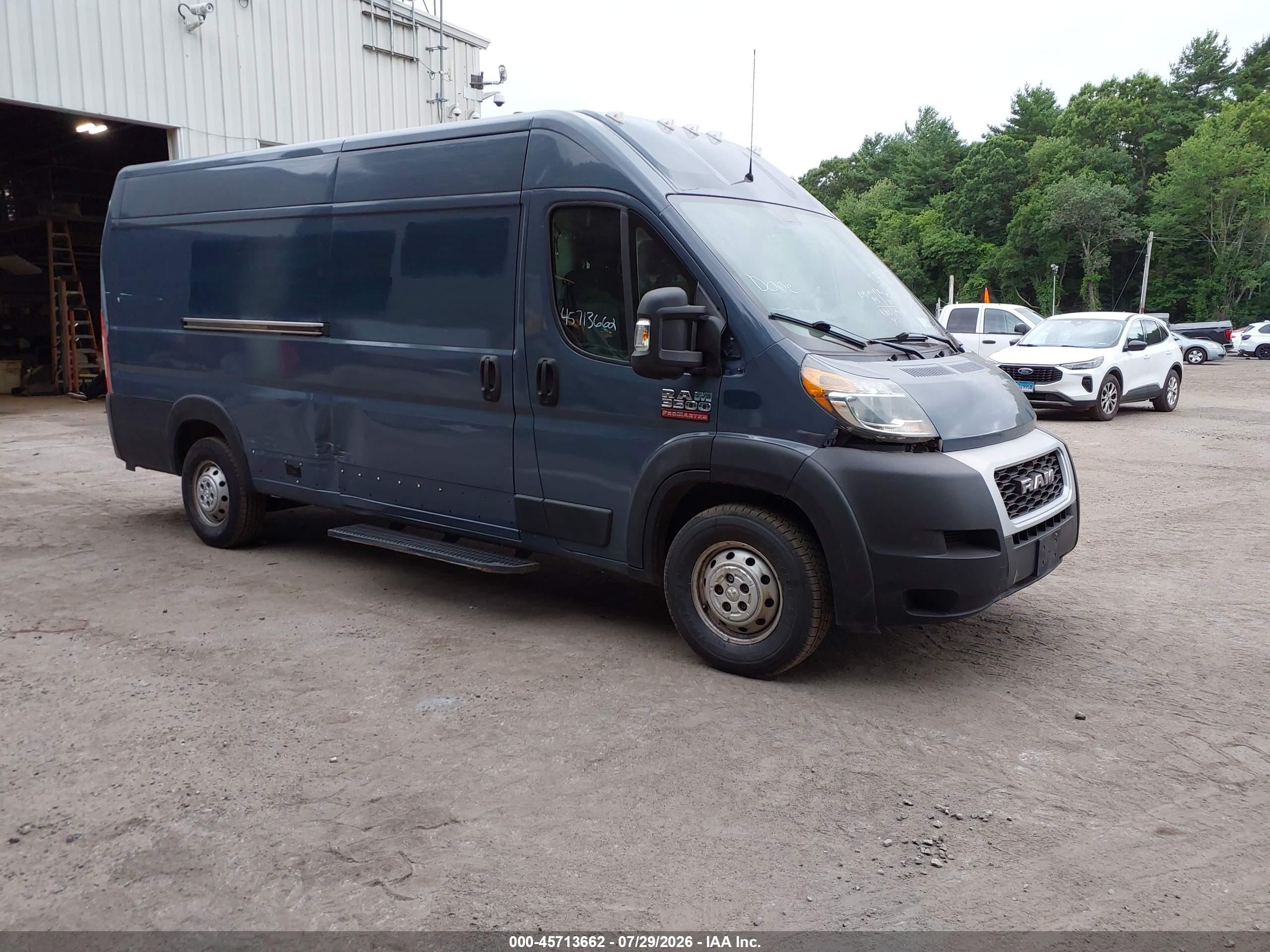 2019 Ram ProMaster Cargo, VIN 3C6URVJG3KE558362 — Side