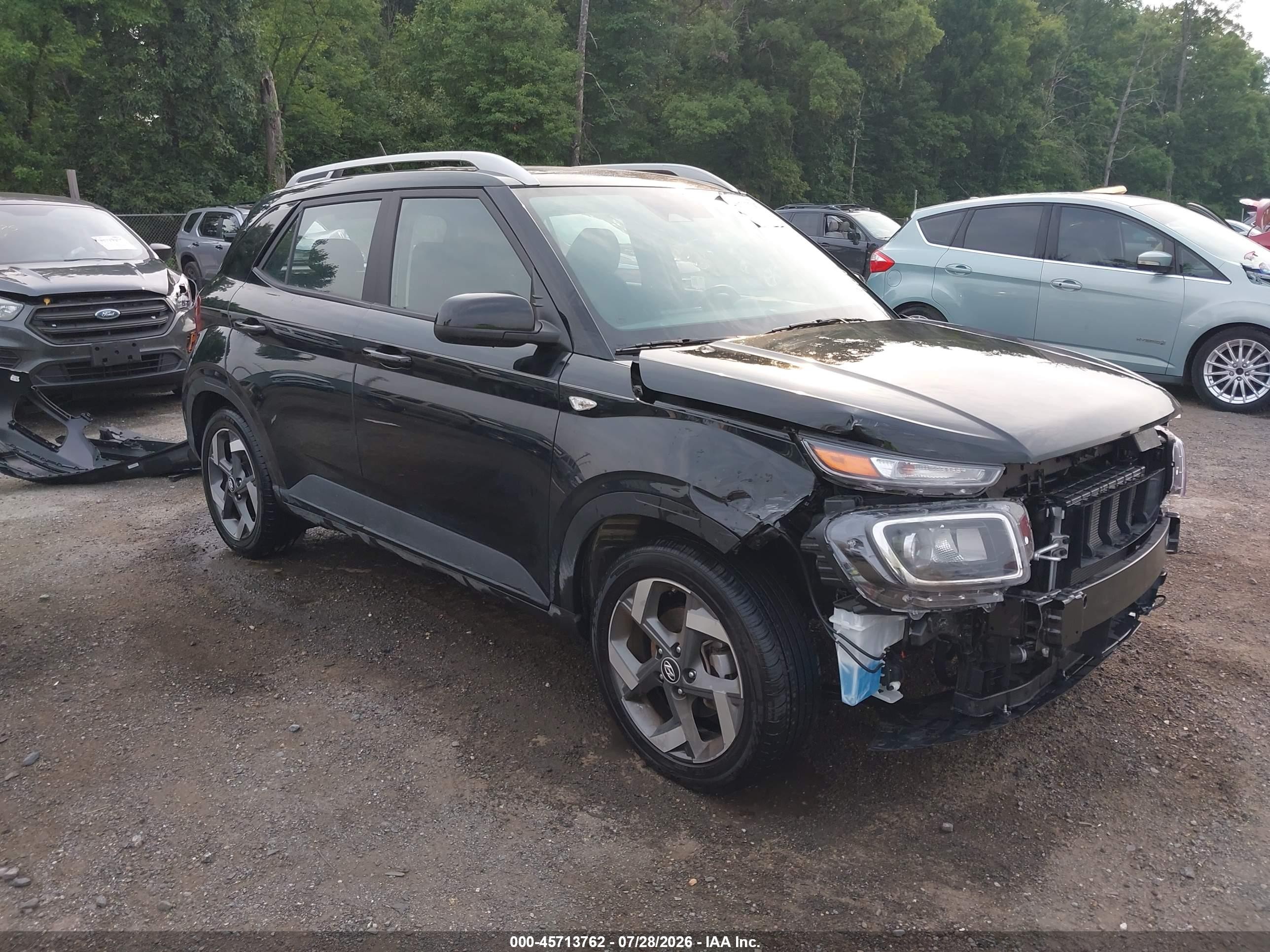 2024 Hyundai Venue SEL, VIN KMHRC8A38RU328158 — Перед