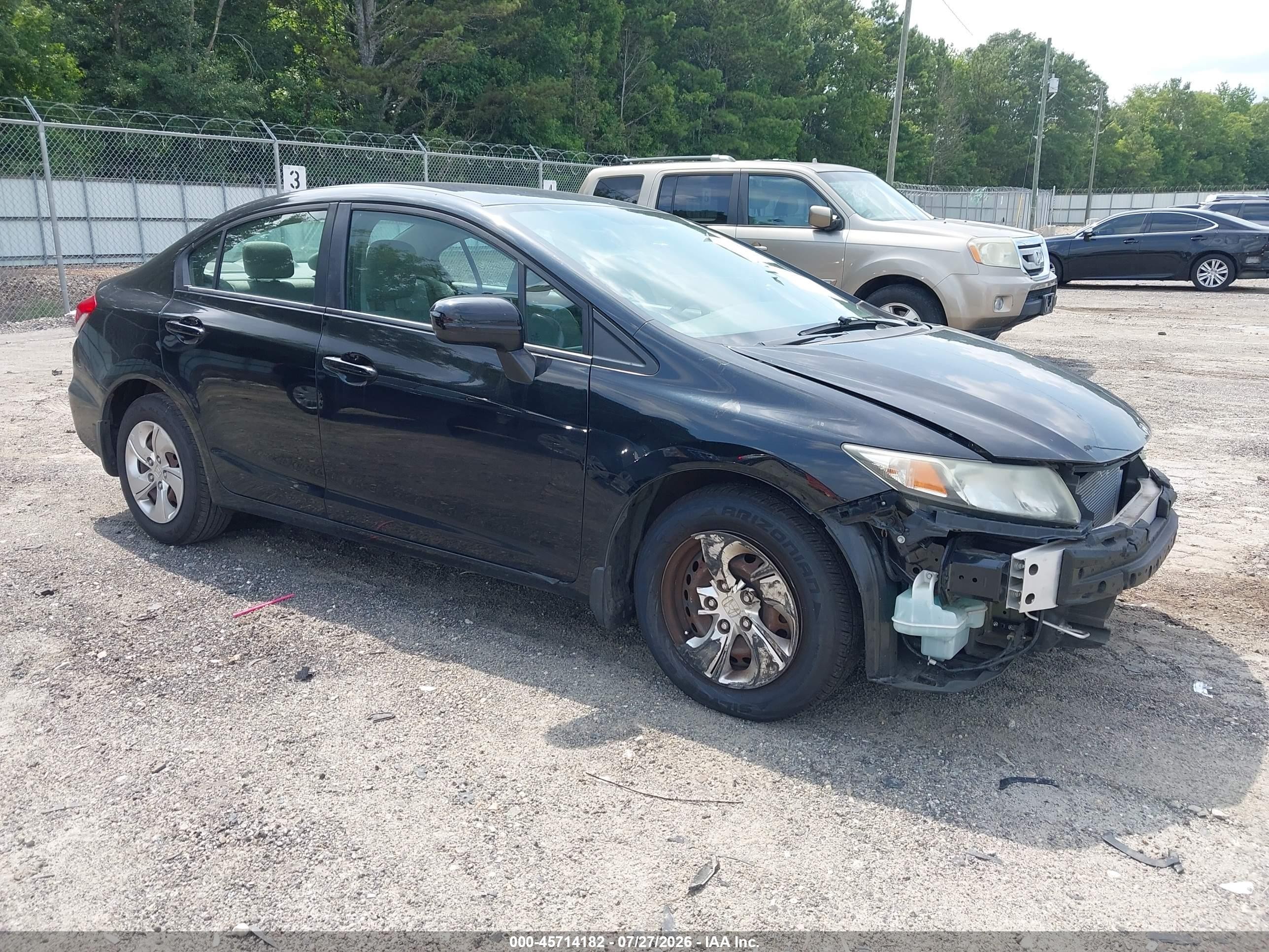 2014 Honda Civic LX, VIN 19XFB2E57EE026565 — Front end