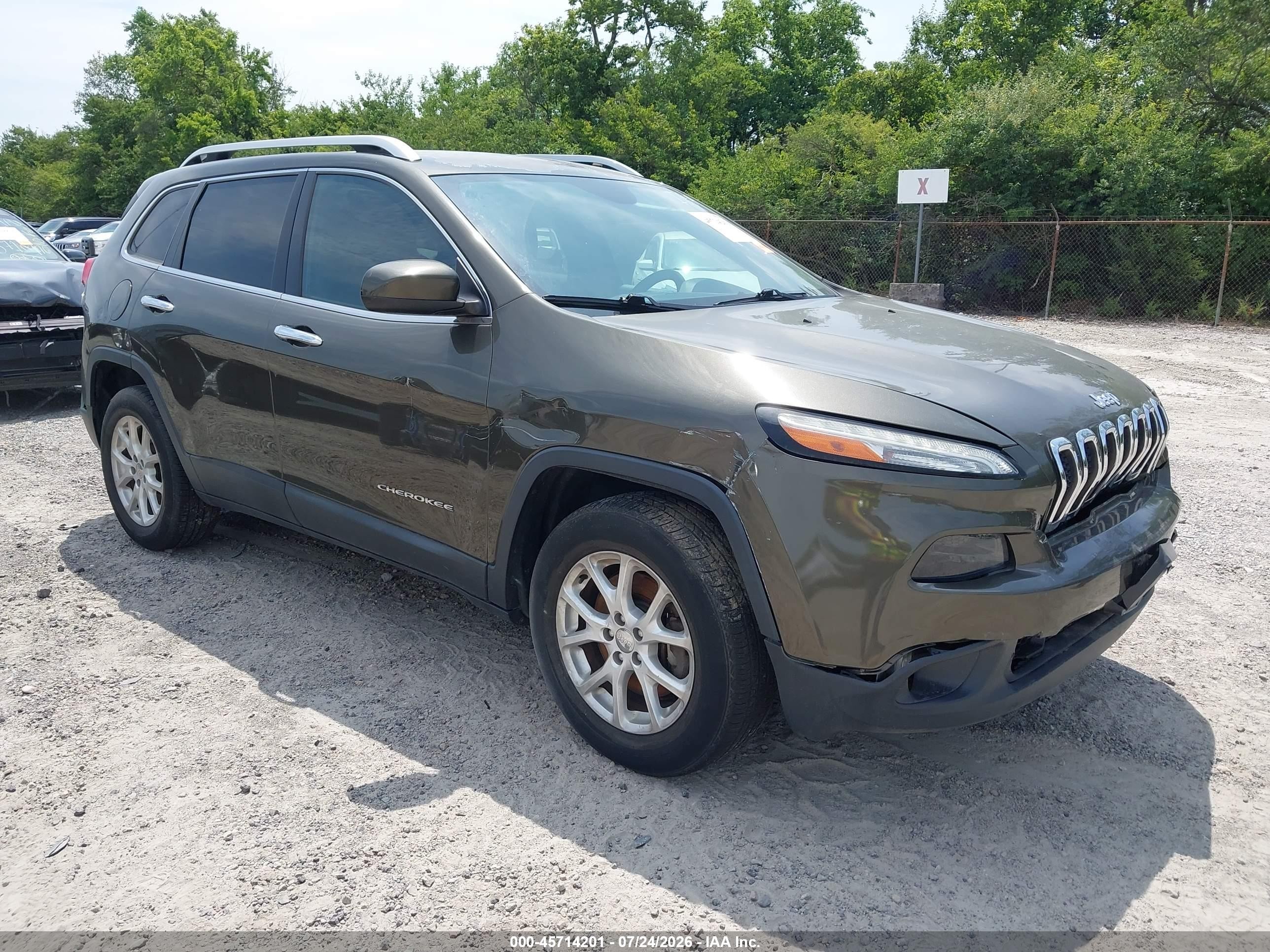 2015 Jeep Cherokee Latitude, VIN 1C4PJMCB0FW612947 — Зад