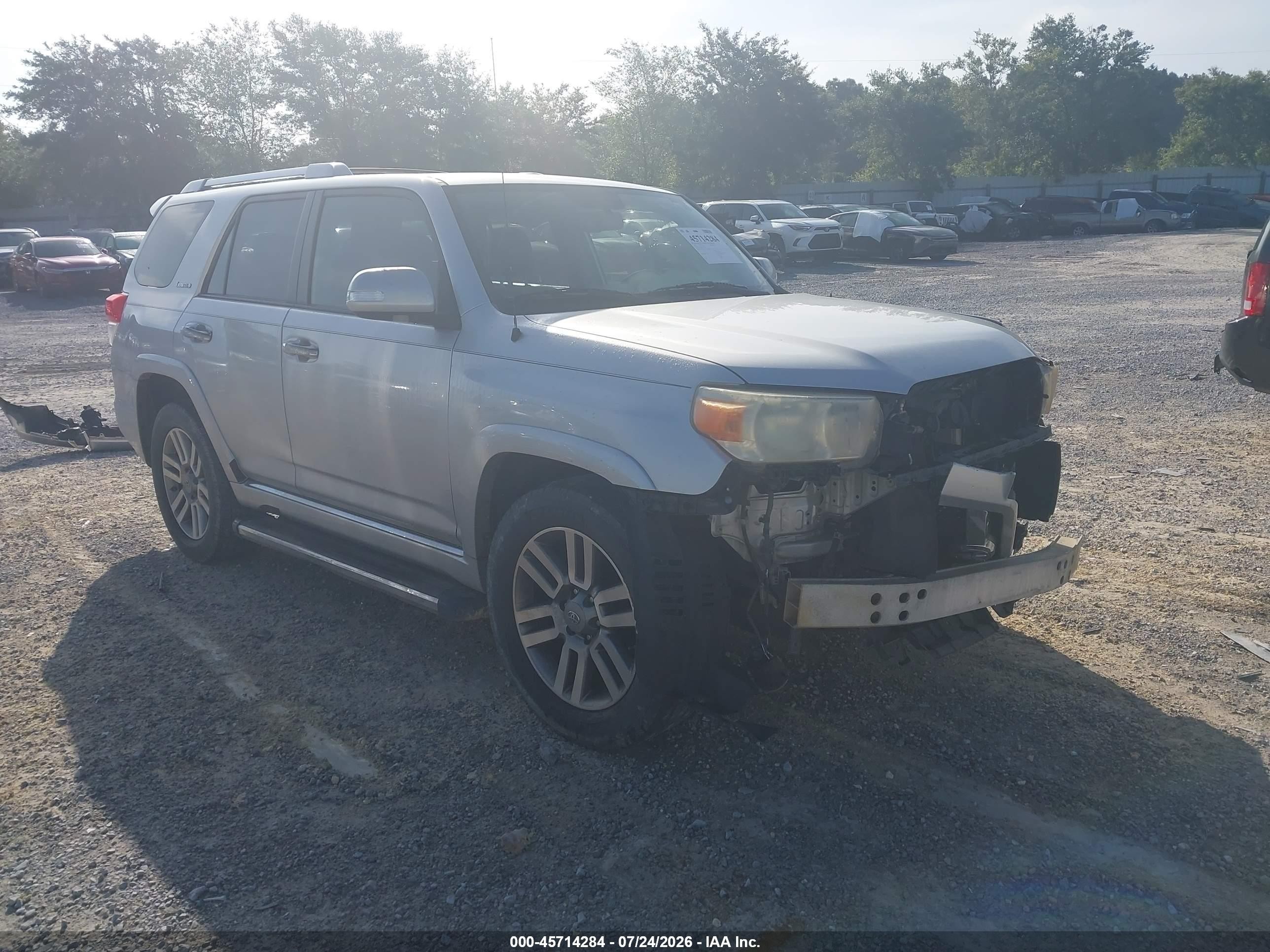 2012 Toyota 4Runner SR5, VIN JTEZU5JR4C5042924 — Front end