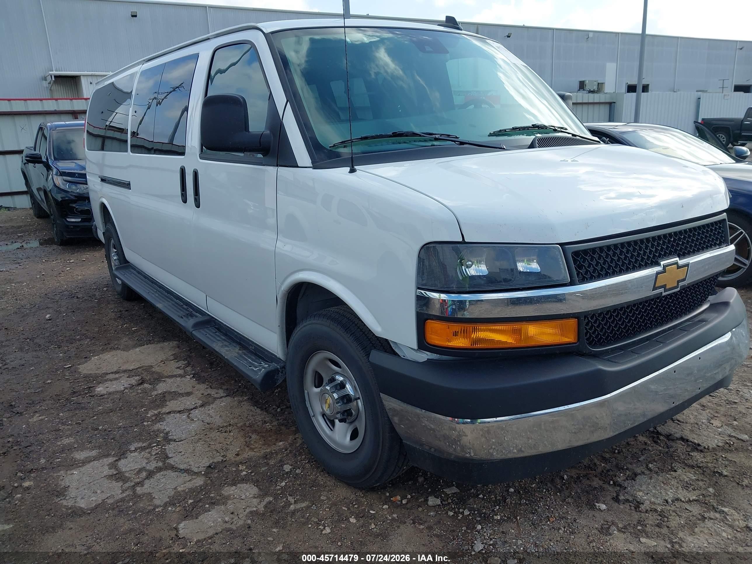 2025 Chevrolet Express Passenger LT, VIN 1GAZGPFPXS1277115 — Front end