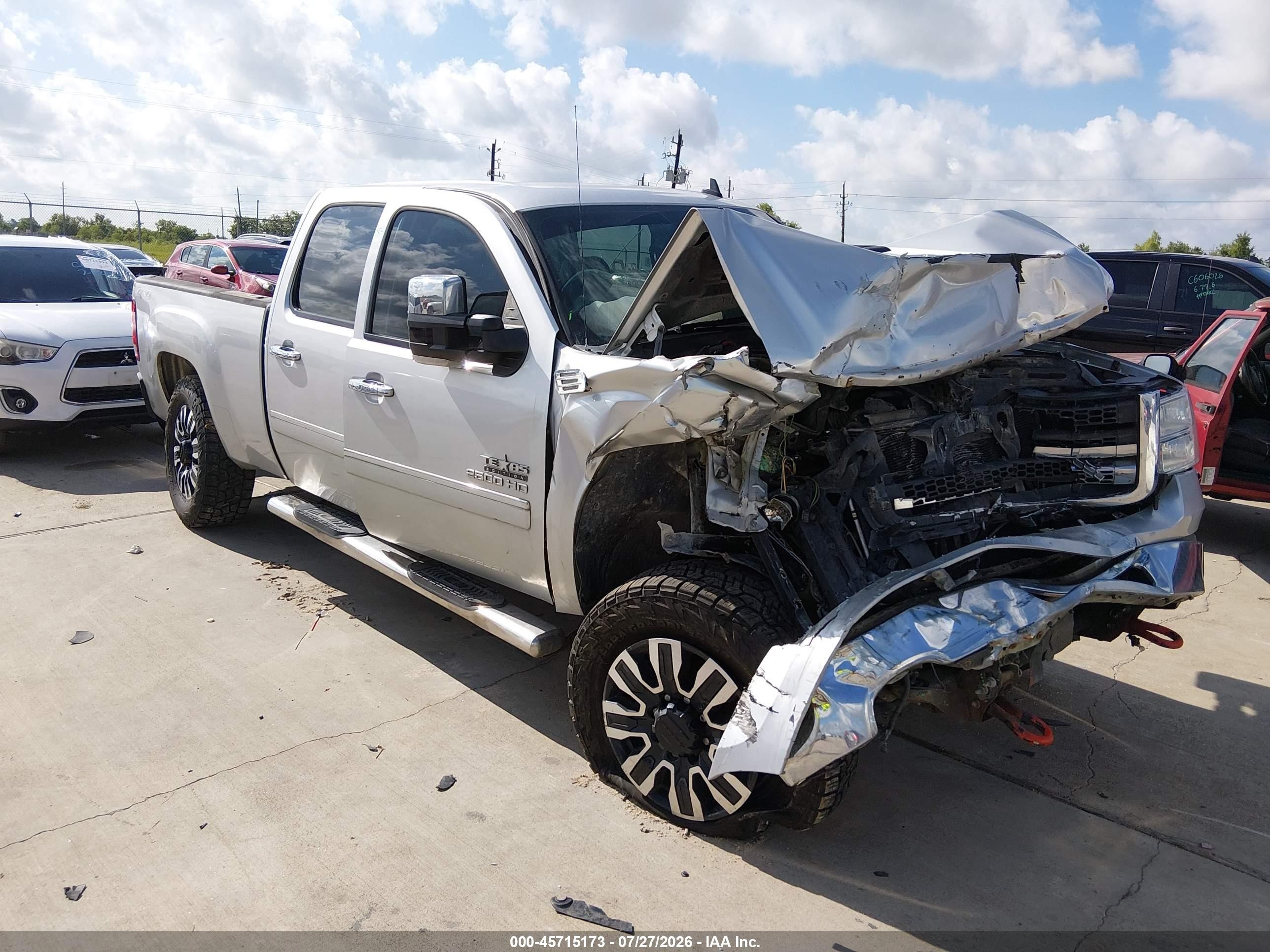 2014 GMC Sierra 2500HD SLE, VIN 1GT120CG7EF192416 — All over