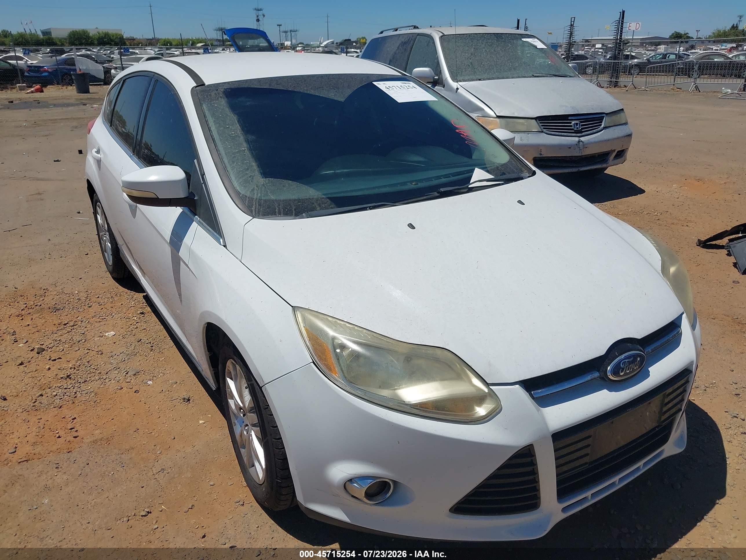 2012 Ford Focus SEL, VIN 1FAHP3M20CL135290 — Normal wear