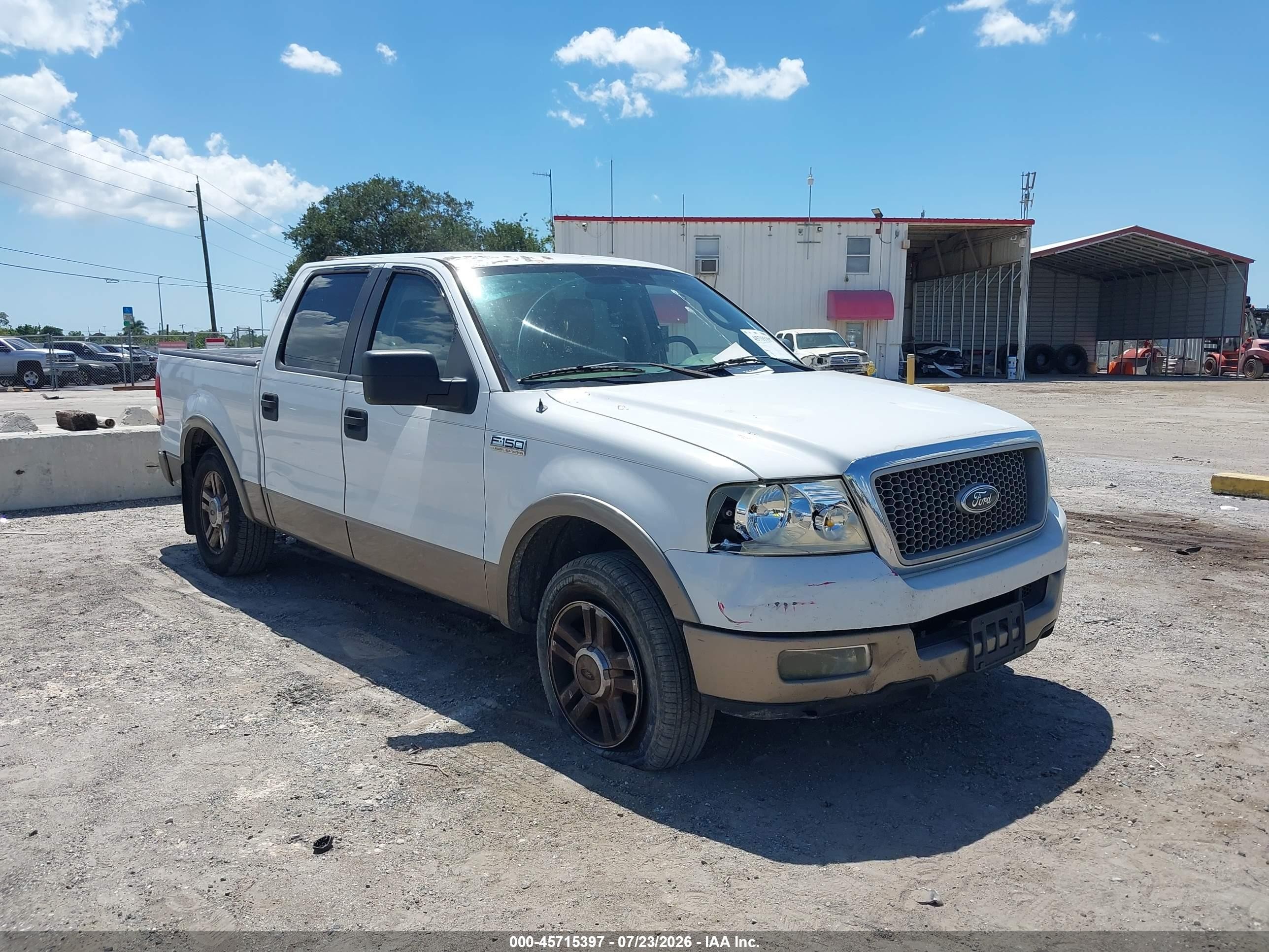 2005 Ford F-150 XLT, VIN 1FTPW12515KC64822 — Бок