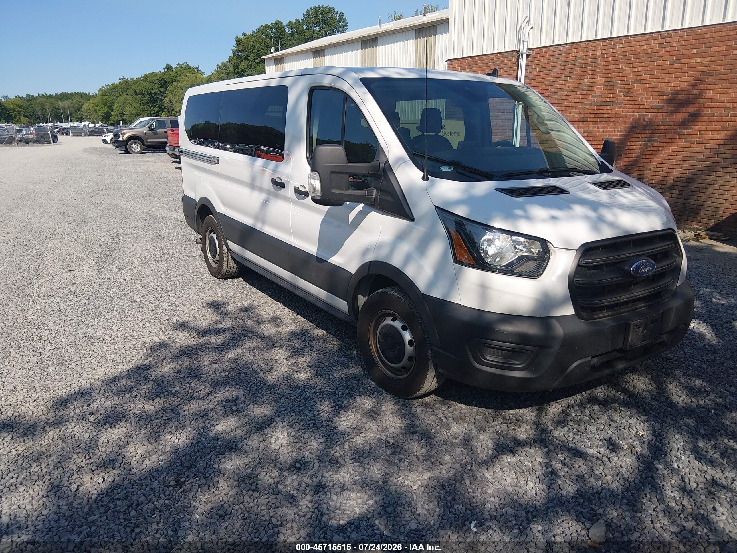2020 Ford Transit Passenger XL, VIN 1FMZK1Y8XLKB31538 — Normal wear