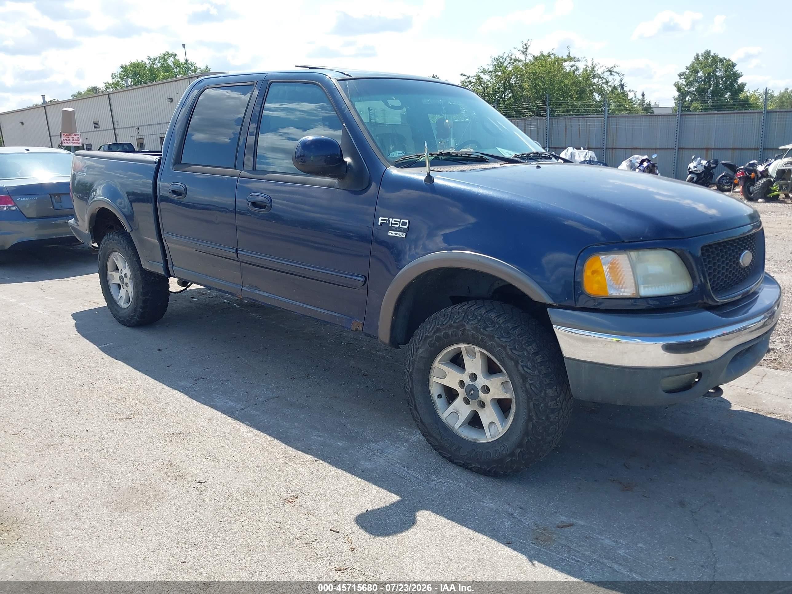 2002 Ford F-150 XLT, VIN 1FTRW08L22KB94316 — Normal wear