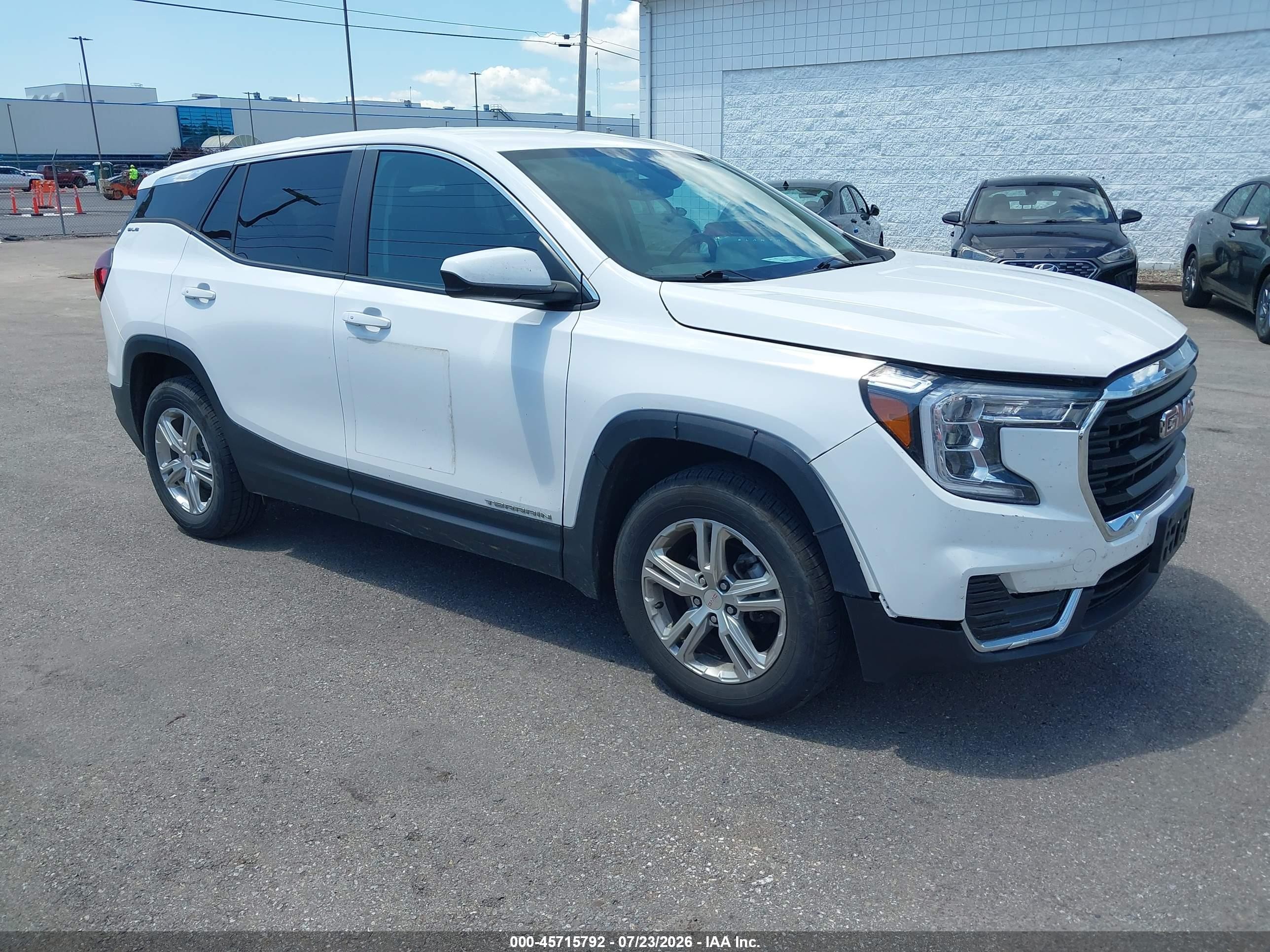 2024 GMC Terrain SLE, VIN 3GKALTEG0RL244478 — Normal wear