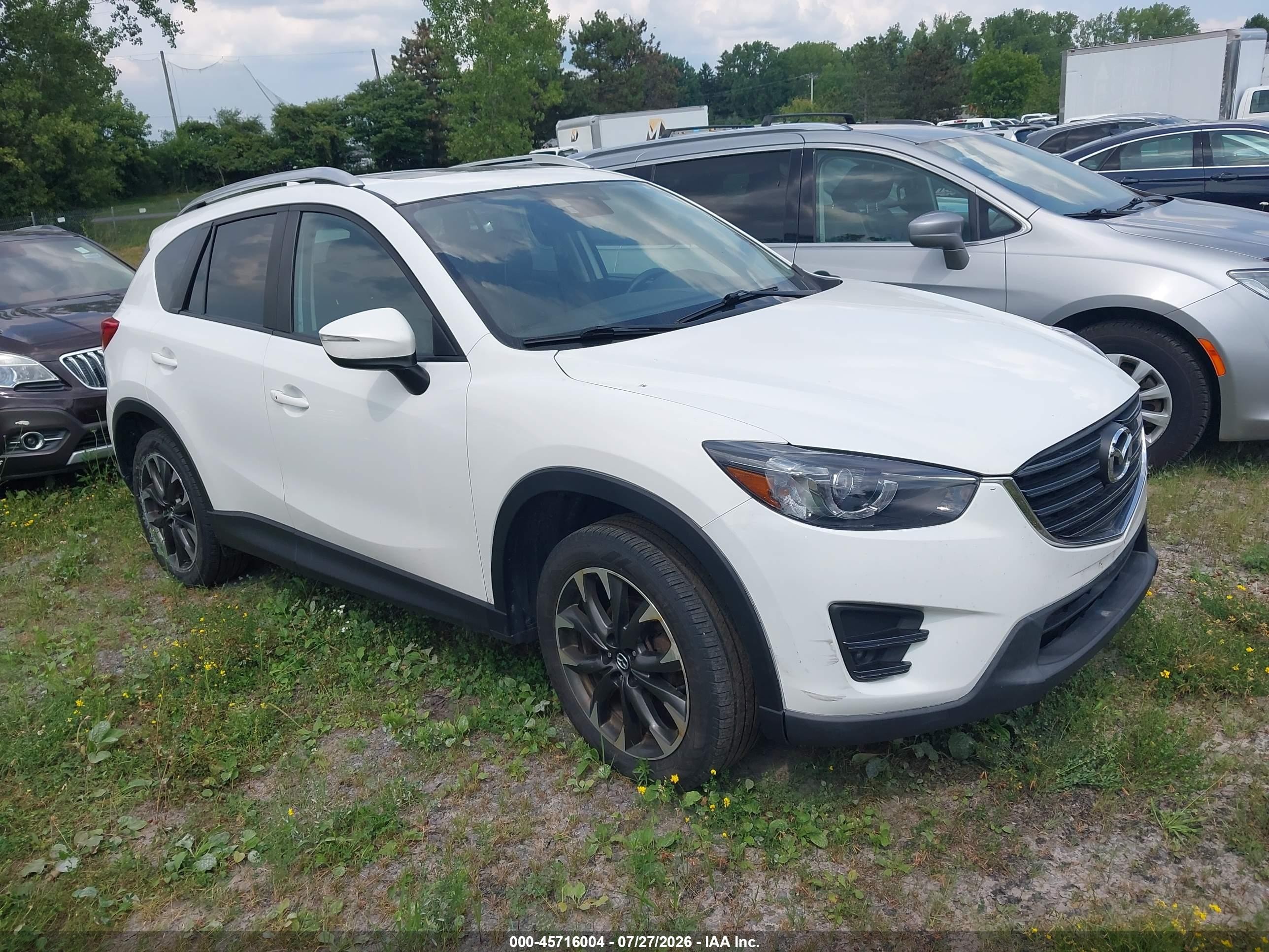 2016 Mazda CX-5 Grand Touring, VIN JM3KE4DY3G0625785 — Normal wear