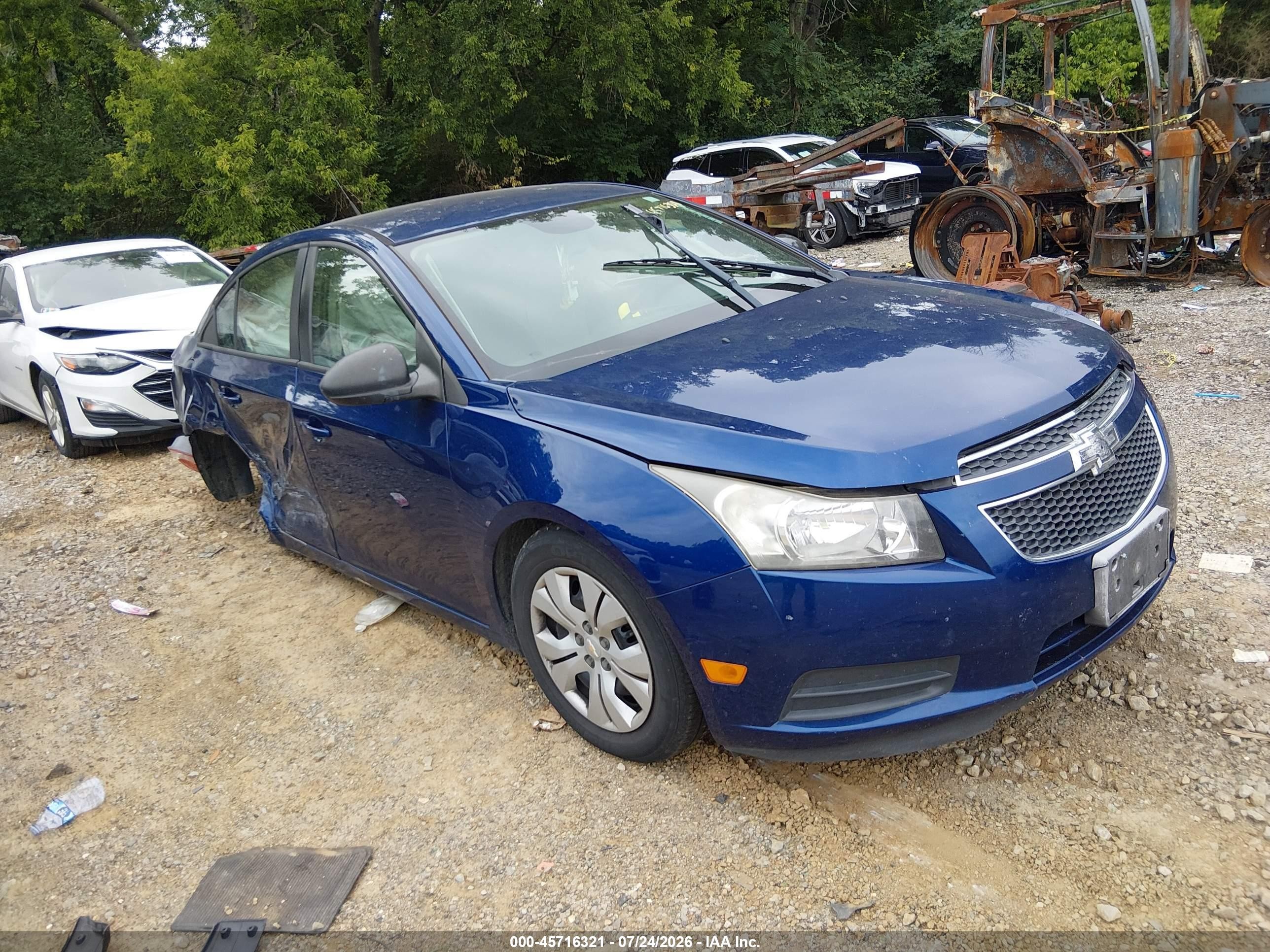 2013 Chevrolet Cruze LS, VIN 1G1PA5SH2D7197223 — Rear end