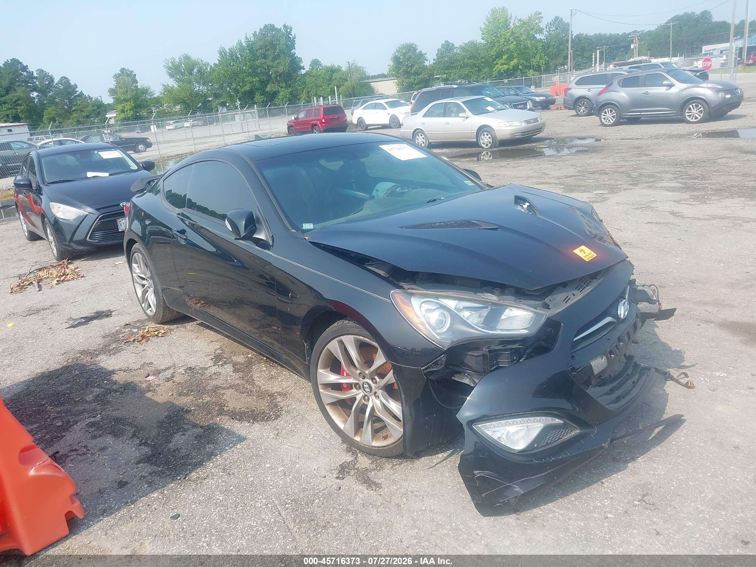 2013 Hyundai Genesis Coupe R-Spec, VIN KMHHU6KJ6DU102672 — Front end