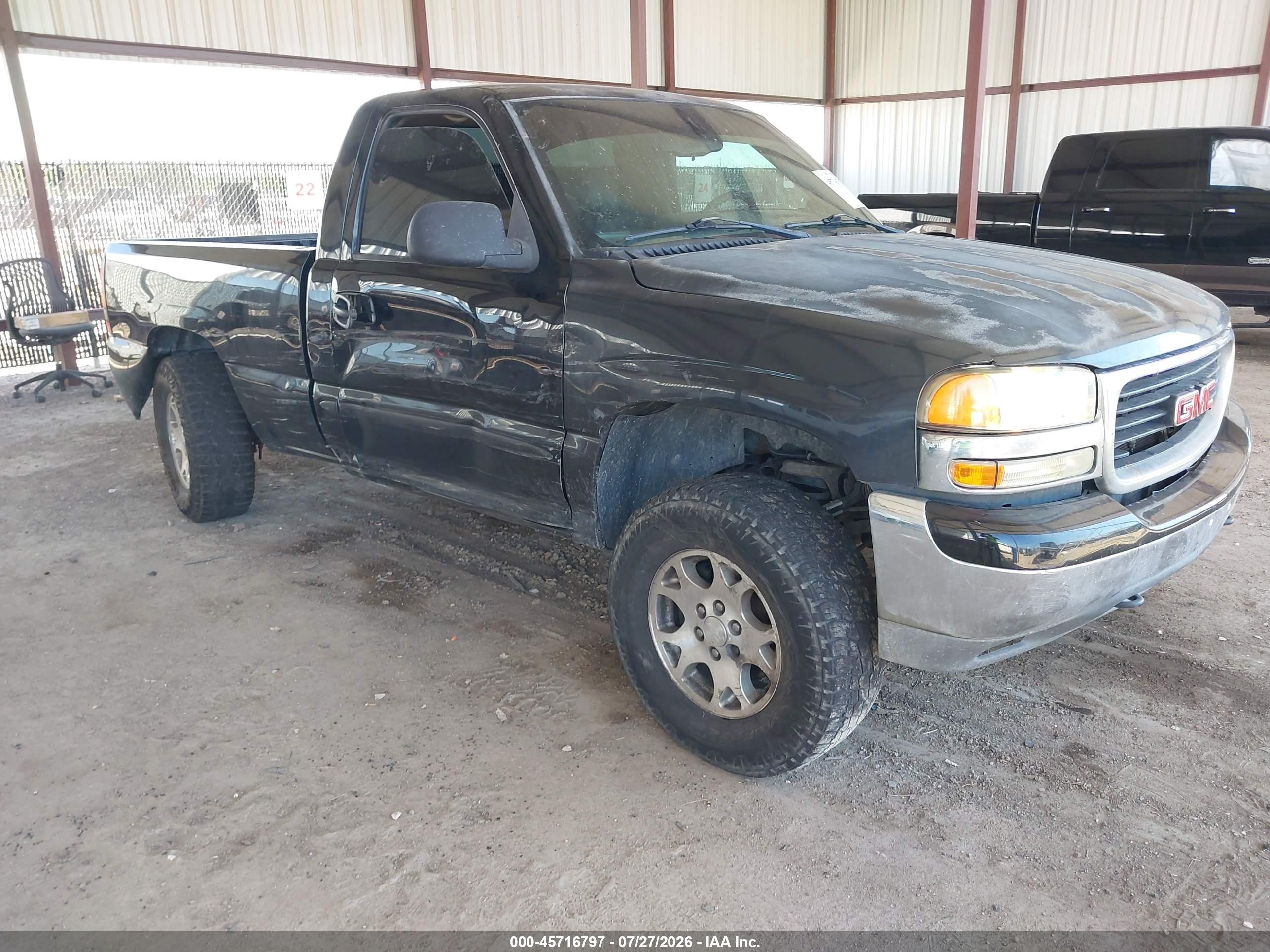 2006 GMC Sierra 1500 Work Truck, VIN 3GTEC14X06G256265 — Side