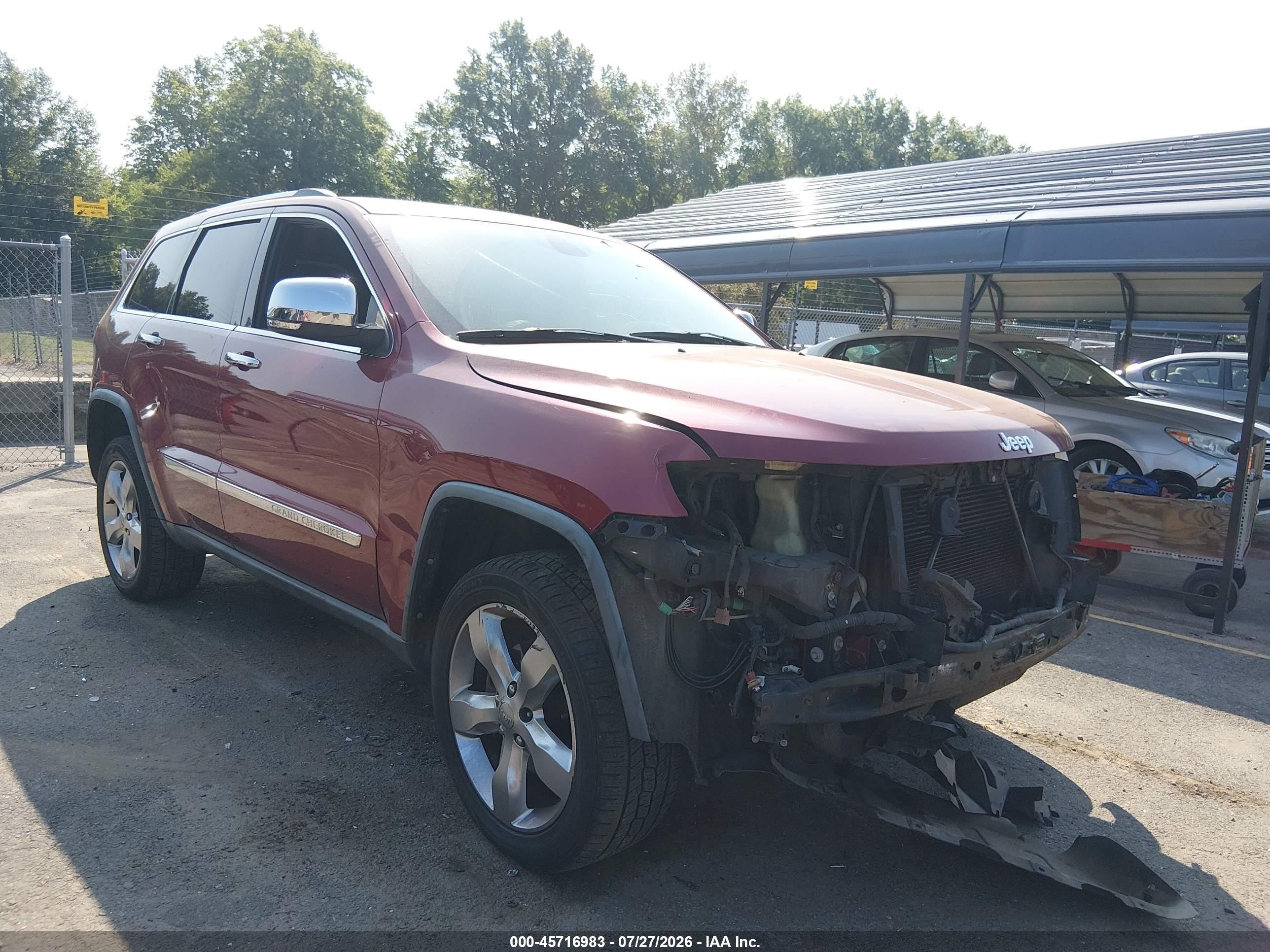 2012 Jeep Grand Cherokee Overland, VIN 1C4RJFCGXCC176539 — Front end