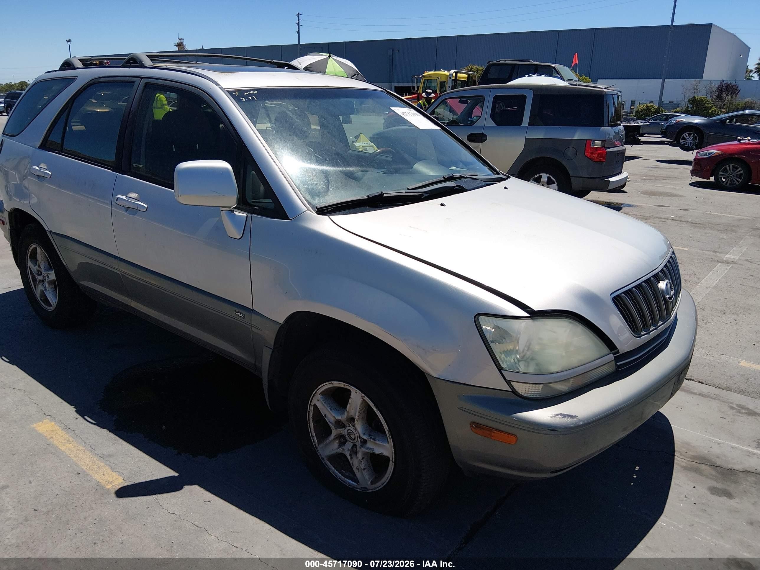 2002 Lexus RX 300, VIN JTJHF10U820243825 — Normal wear