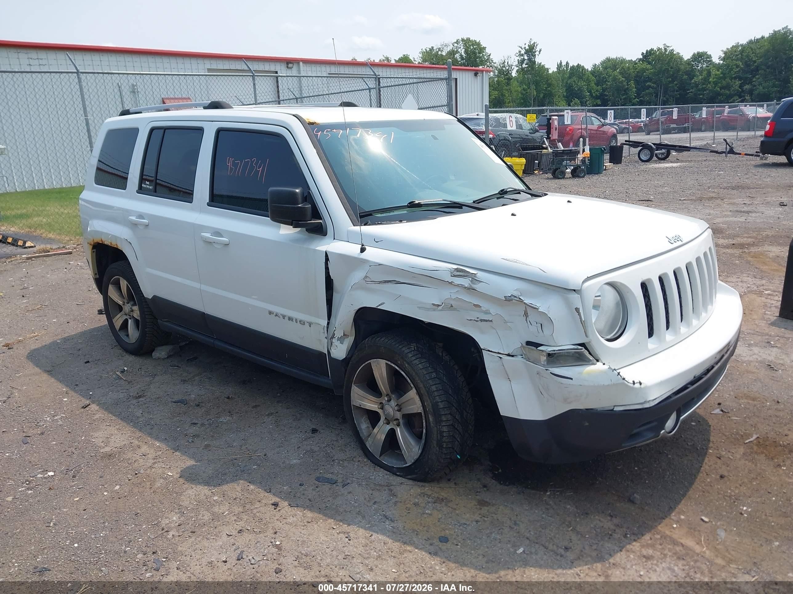 2016 Jeep Patriot High Altitude, VIN 1C4NJRFB9GD636242 — Side