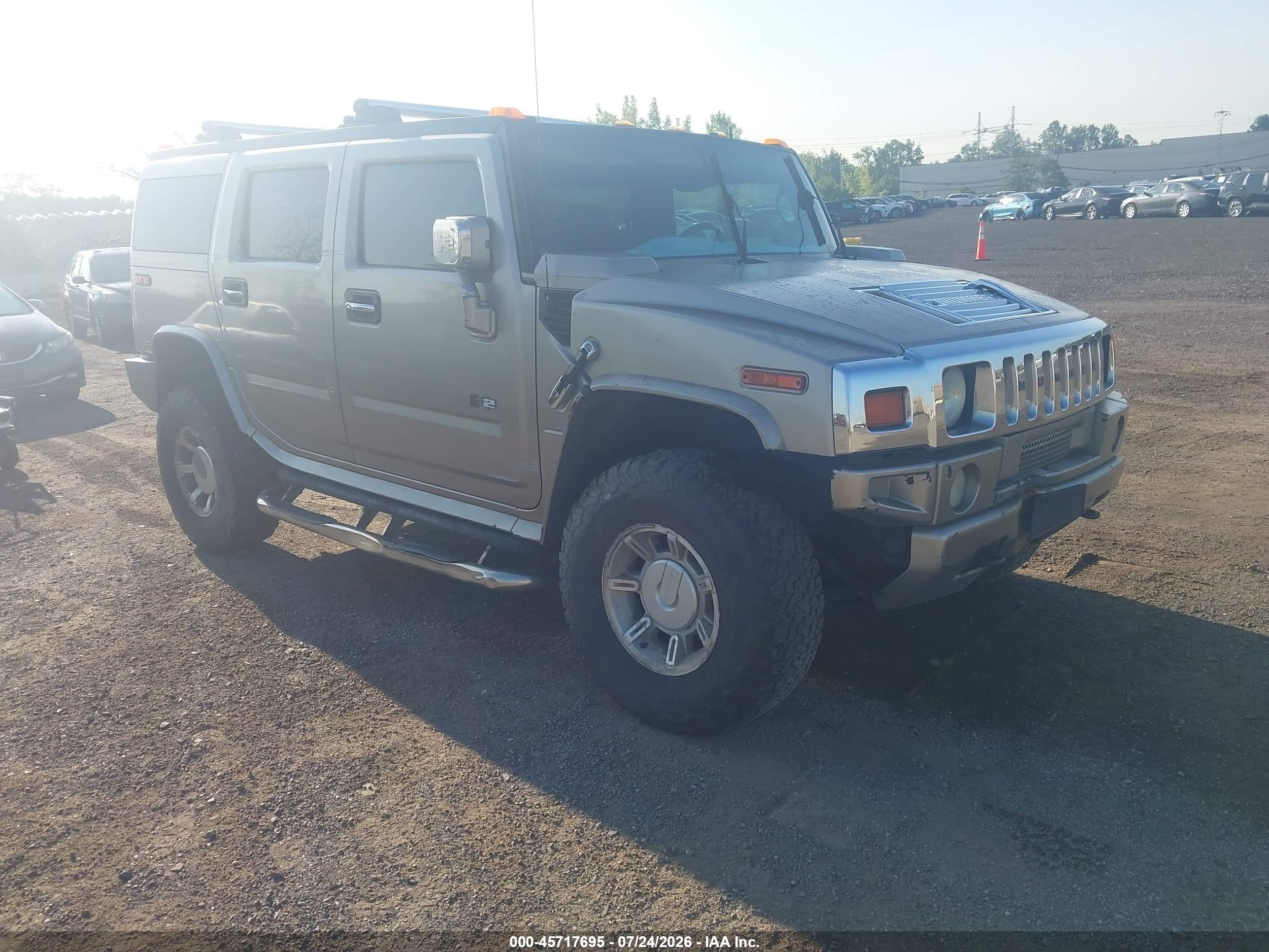 2005 Hummer H2 SUV, VIN 5GRGN23U05H102383 — Normal wear