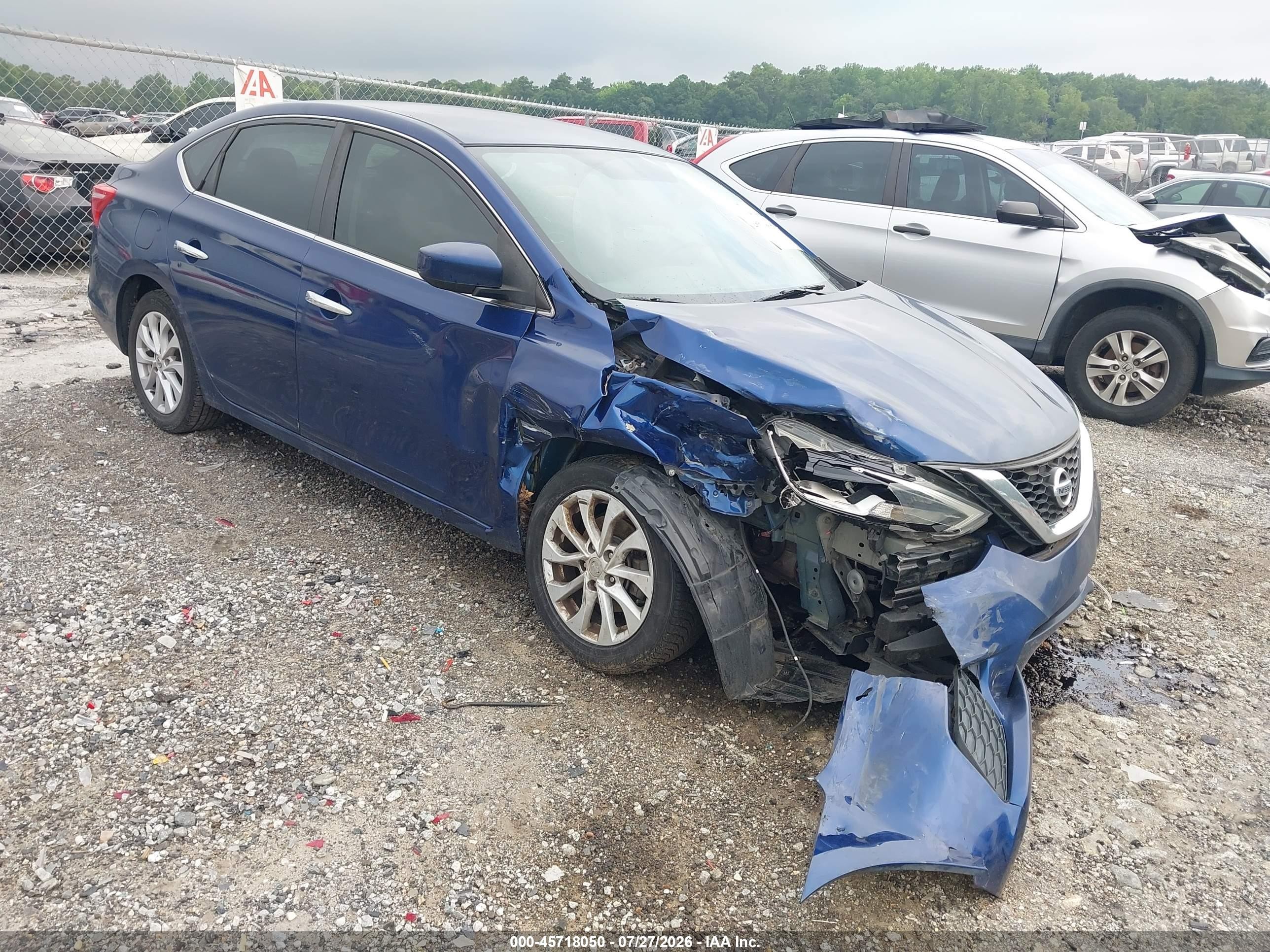 2018 Nissan Sentra SR, VIN 3N1AB7AP9JY266808 — Перед