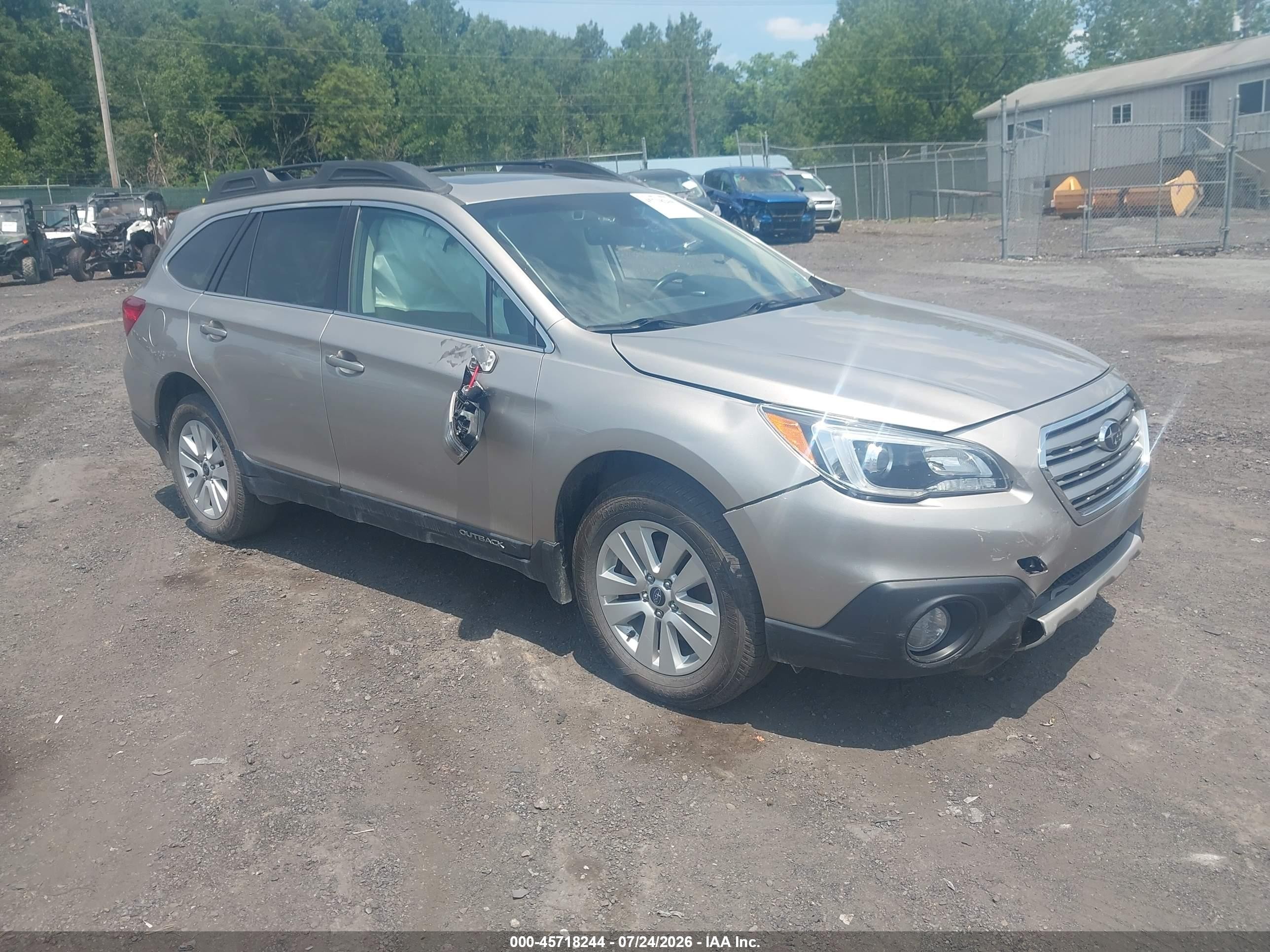 2017 Subaru Outback Limited, VIN 4S4BSANC2H3258148 — Front end