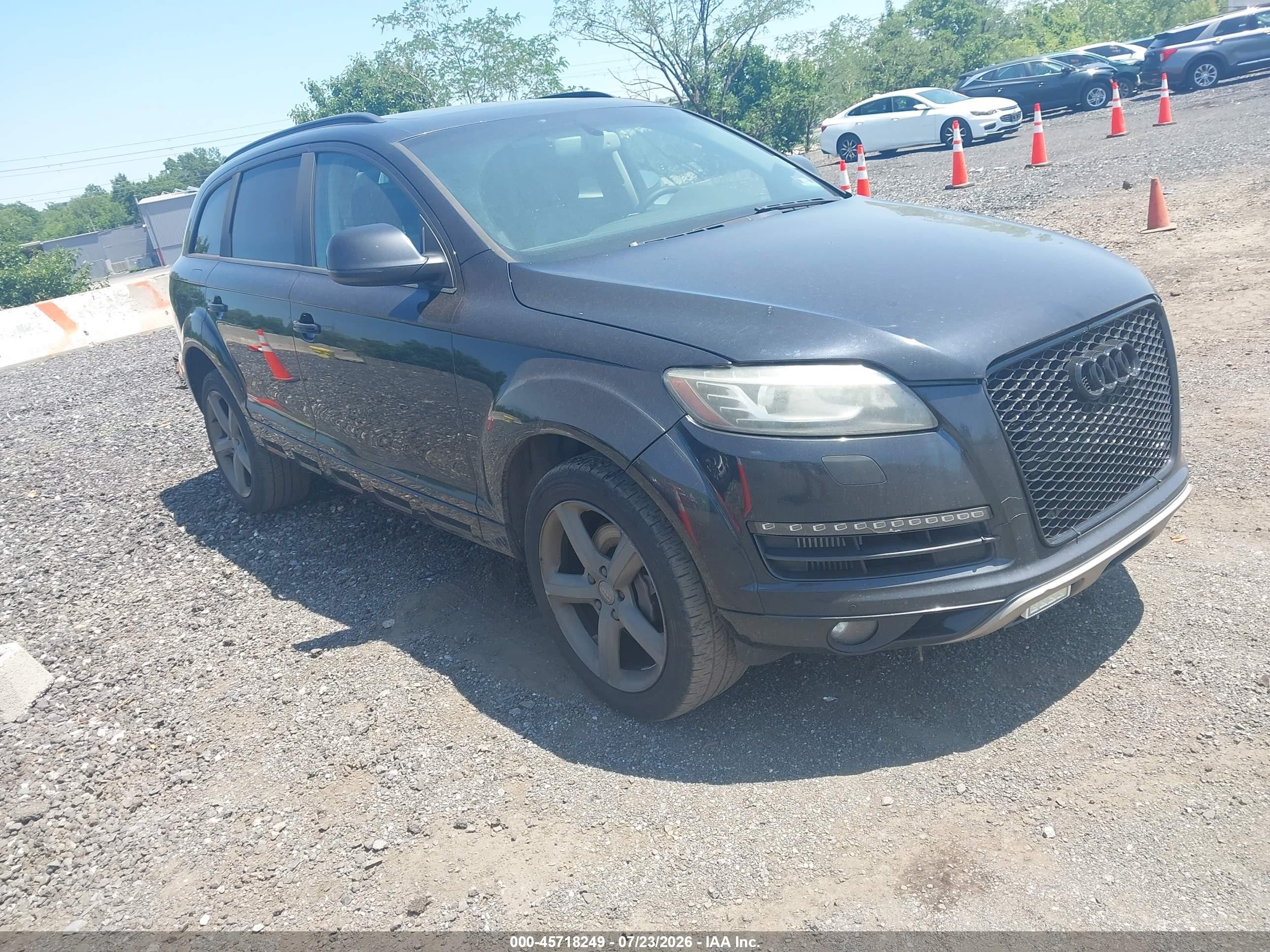 2015 Audi Q7 Premium Plus, VIN WA1LMAFE3FD022077 — Normal wear