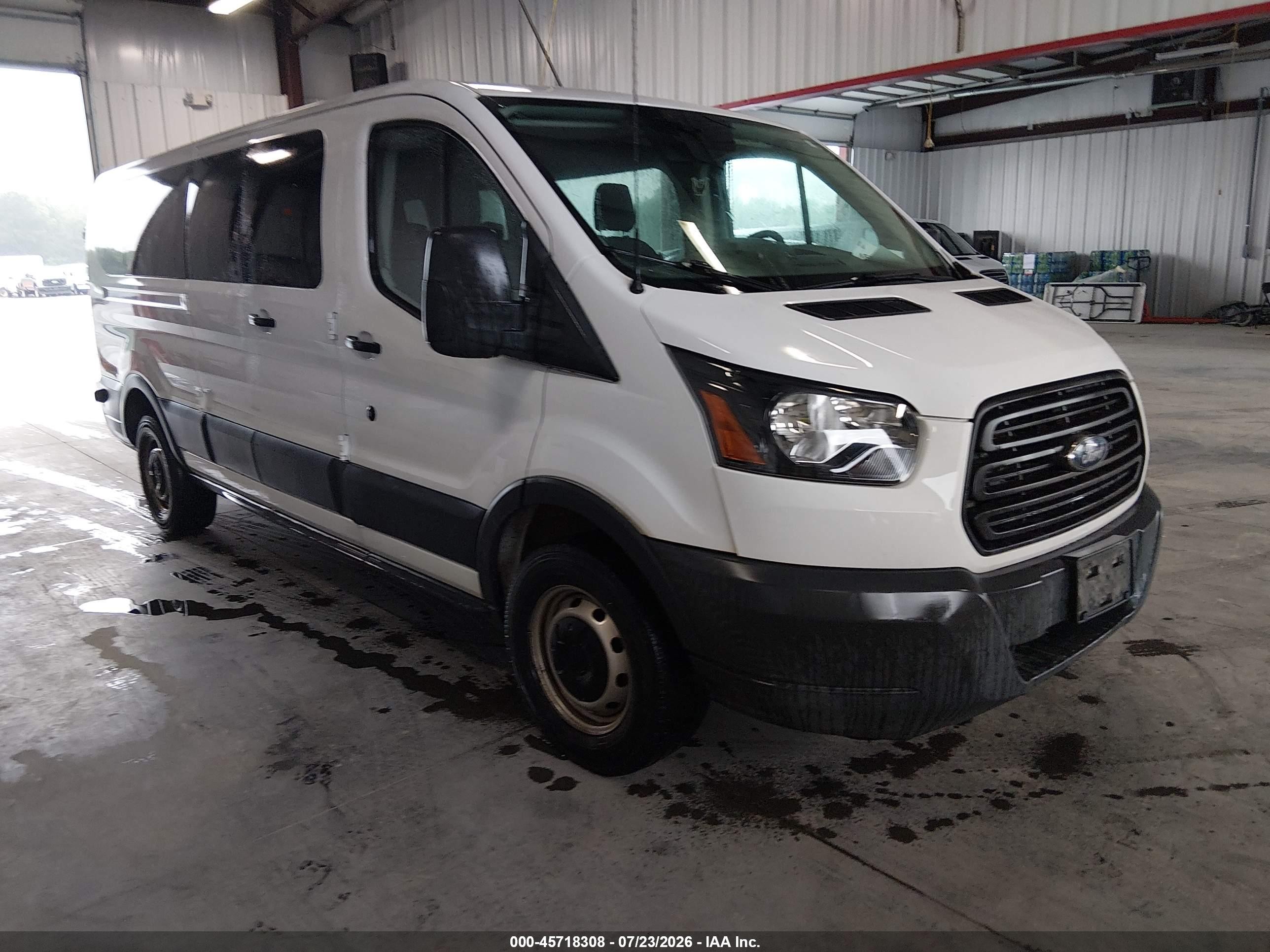 2018 Ford Transit Passenger XL, VIN 1FBZX2ZM9JKB07224 — Normal wear