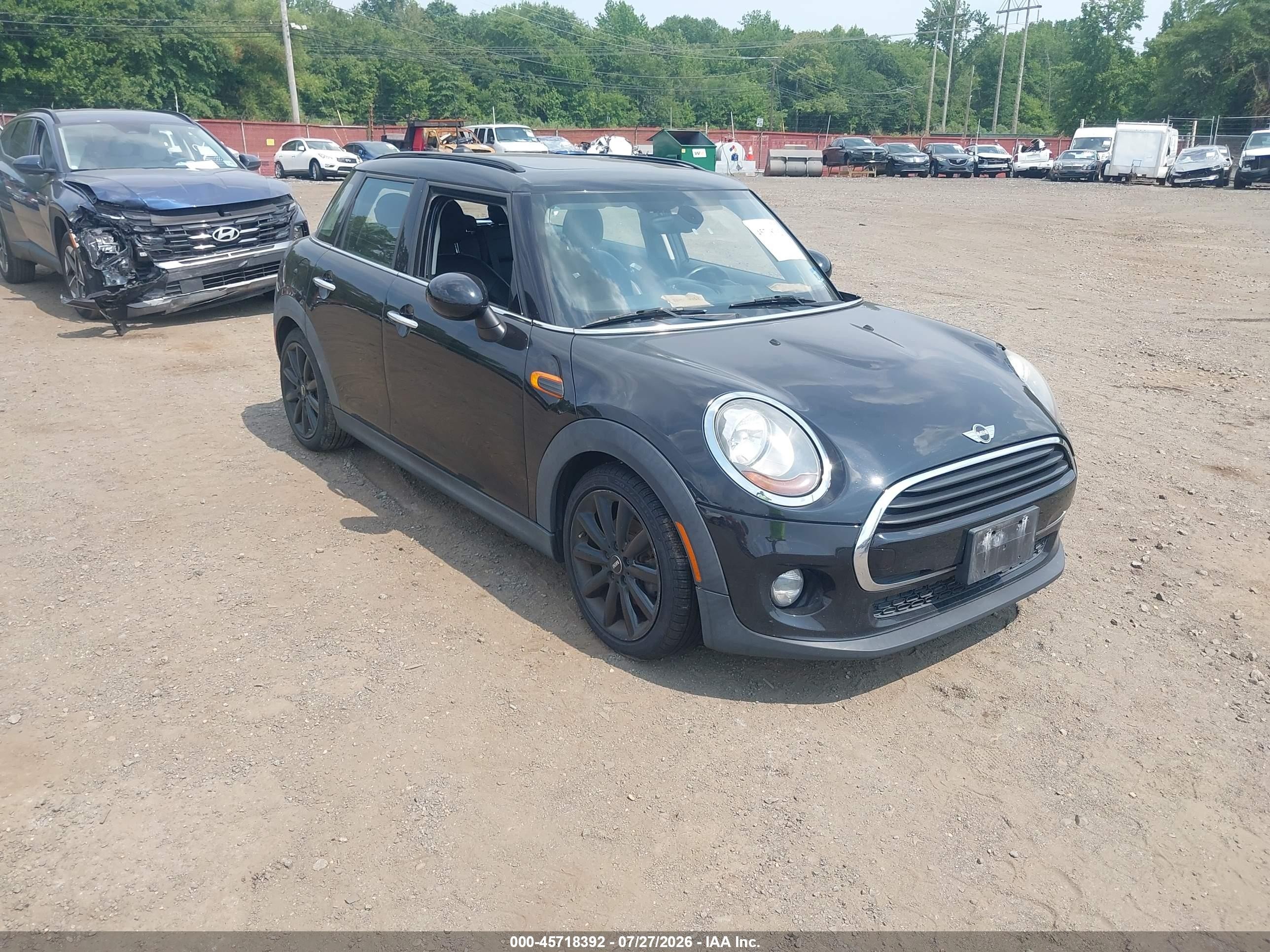 2017 MINI Hardtop 4 Door Cooper, VIN WMWXU1C57H2E18412 — Water / flood