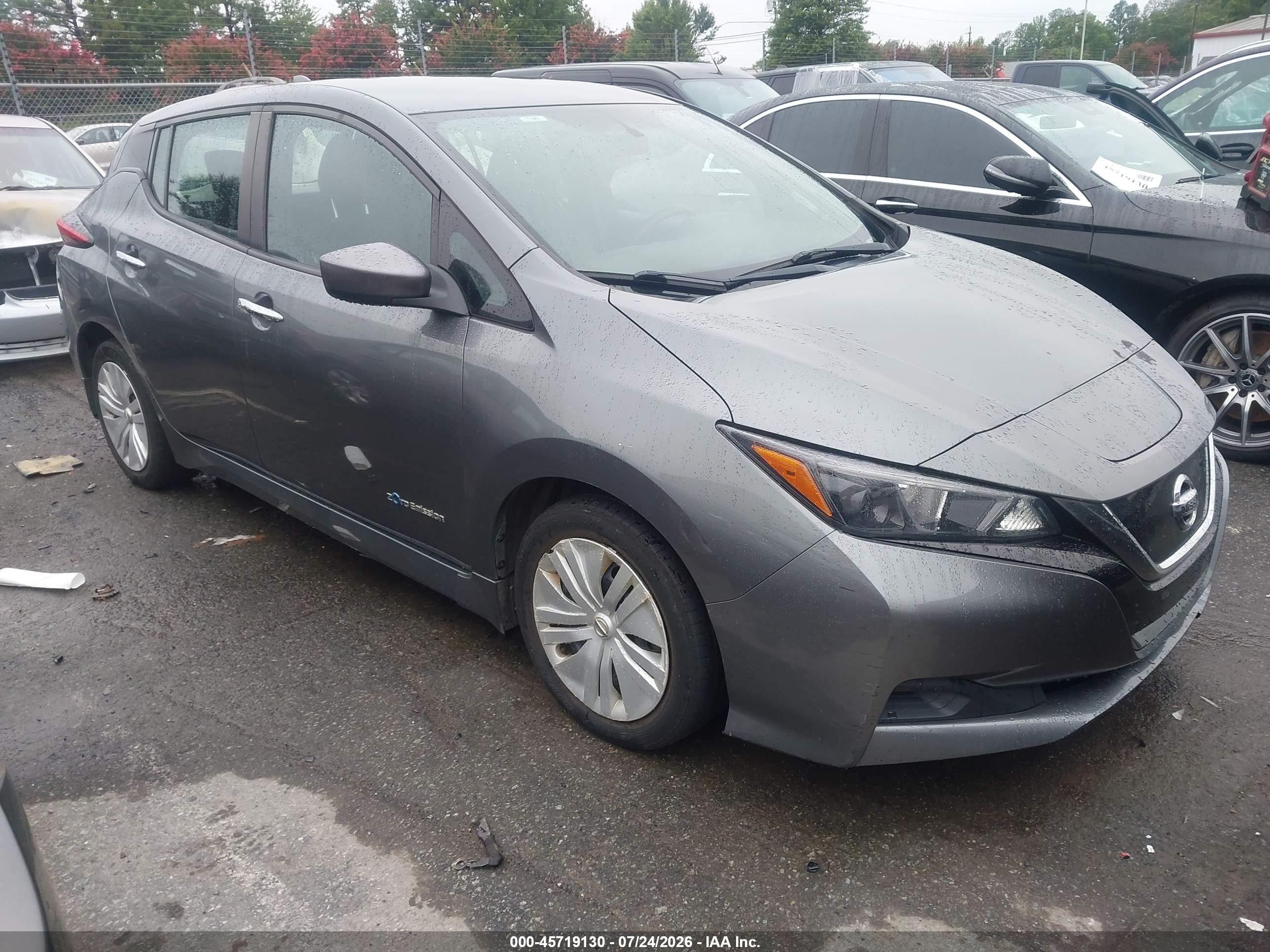 2018 Nissan LEAF S, VIN 1N4AZ1CP8JC302330 — Обычный износ