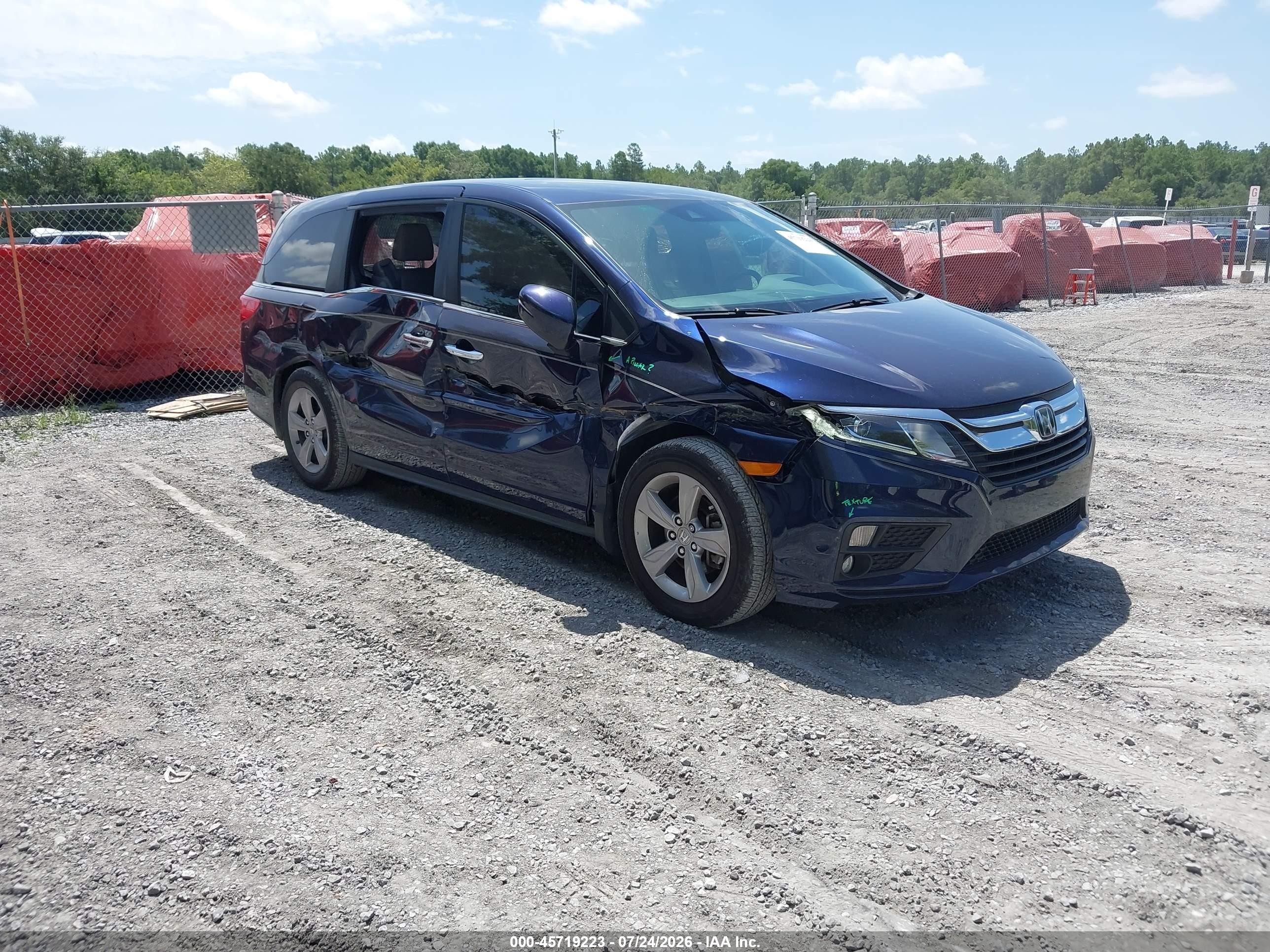 2019 Honda Odyssey EX-L, VIN 5FNRL6H79KB123819 — Side
